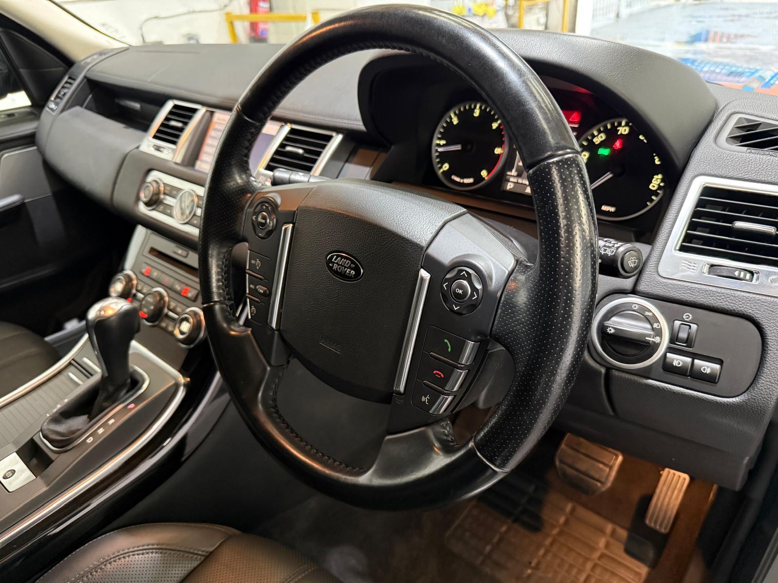 Land Rover Range Rover Sport 3.0 TD V6 HSE SUV 5dr Diesel CommandShift 4WD Euro 5 (245 ps)