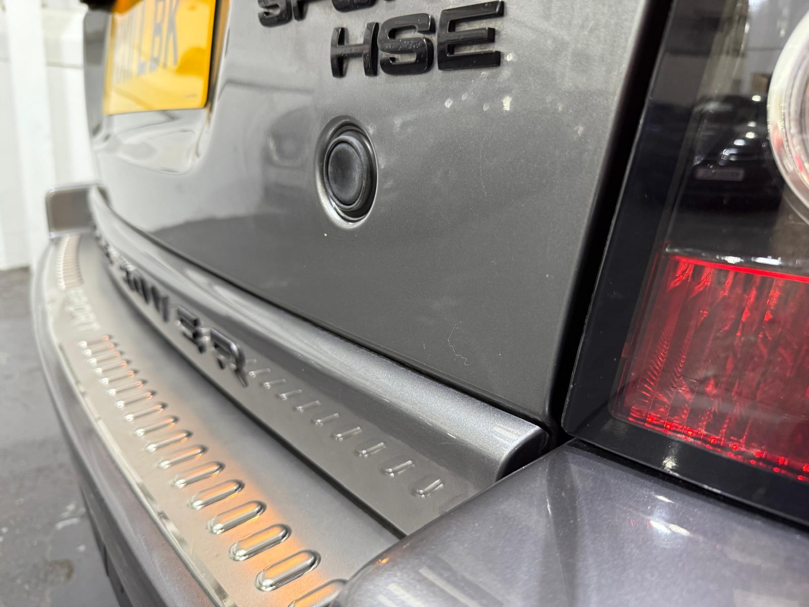 Land Rover Range Rover Sport 3.0 TD V6 HSE SUV 5dr Diesel CommandShift 4WD Euro 5 (245 ps)