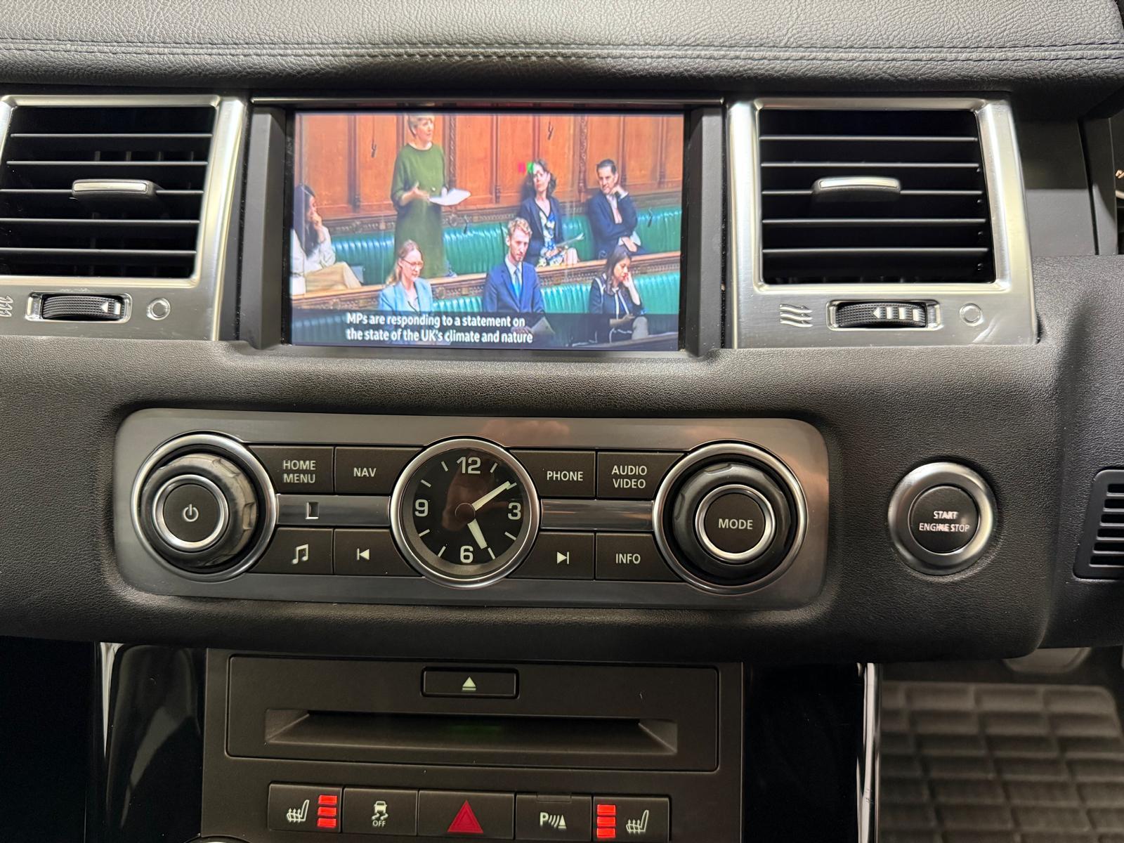 Land Rover Range Rover Sport 3.0 TD V6 HSE SUV 5dr Diesel CommandShift 4WD Euro 5 (245 ps)