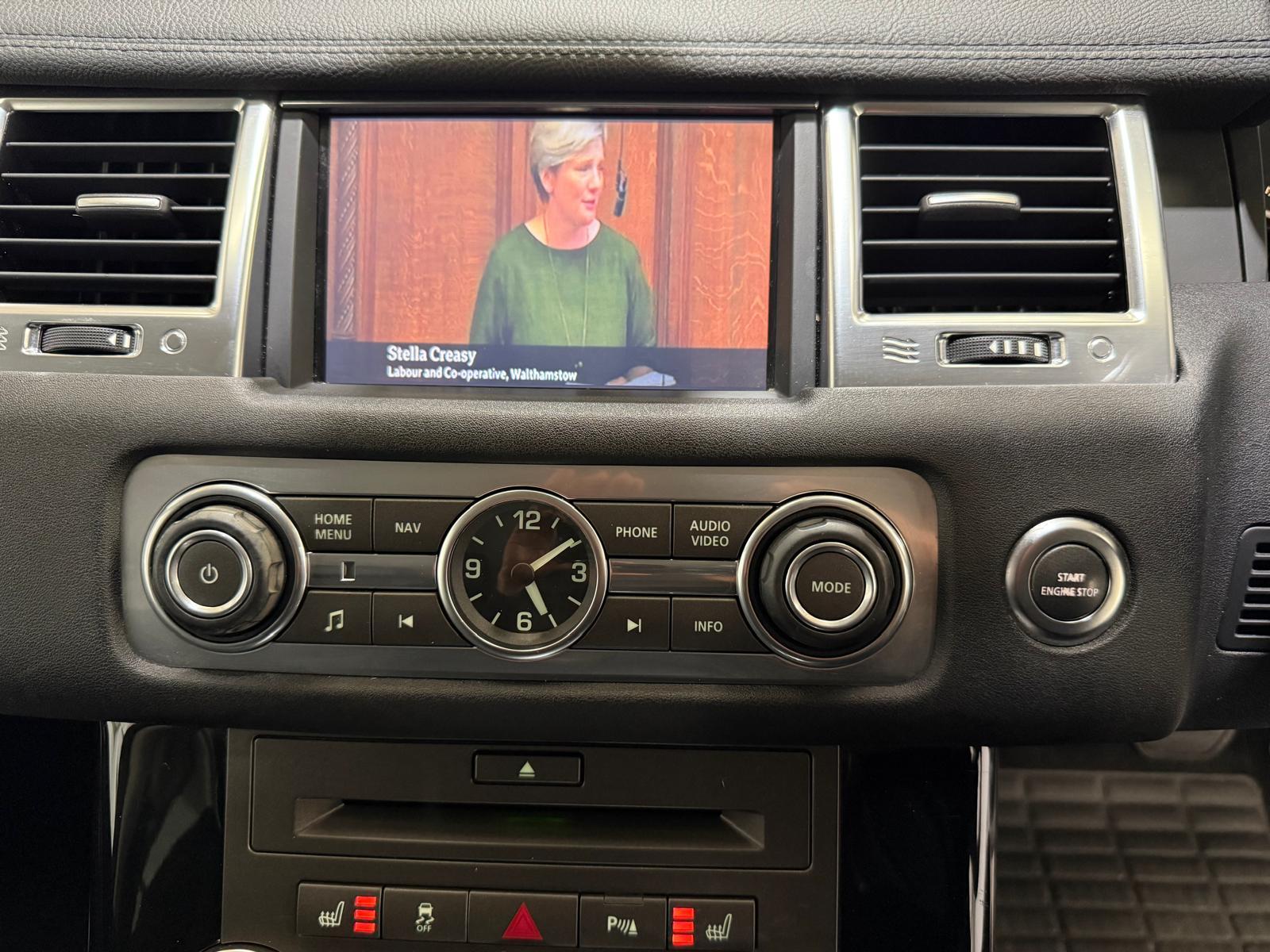 Land Rover Range Rover Sport 3.0 TD V6 HSE SUV 5dr Diesel CommandShift 4WD Euro 5 (245 ps)