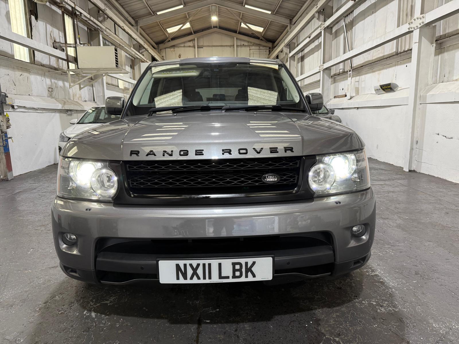 Land Rover Range Rover Sport 3.0 TD V6 HSE SUV 5dr Diesel CommandShift 4WD Euro 5 (245 ps)