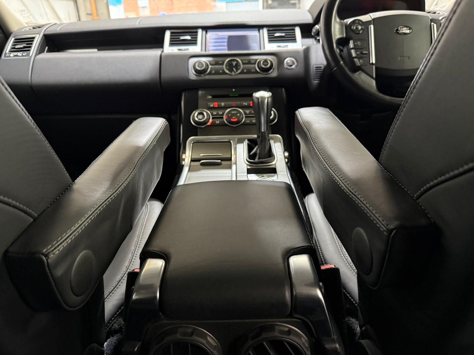 Land Rover Range Rover Sport 3.0 TD V6 HSE SUV 5dr Diesel CommandShift 4WD Euro 5 (245 ps)