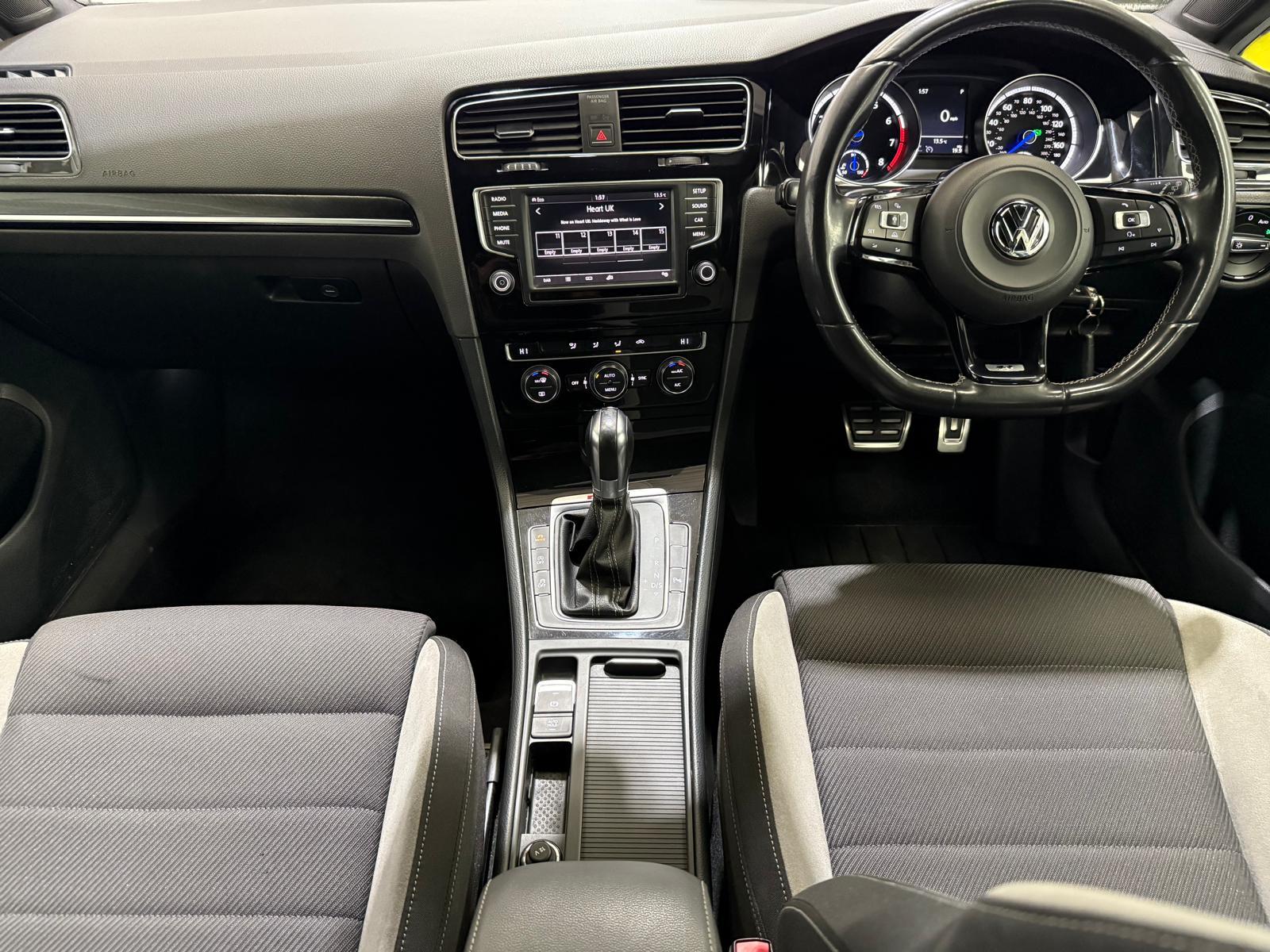 Volkswagen Golf 2.0 TSI BlueMotion Tech R Hatchback 5dr Petrol DSG 4Motion Euro 6 (s/s) (300 ps)