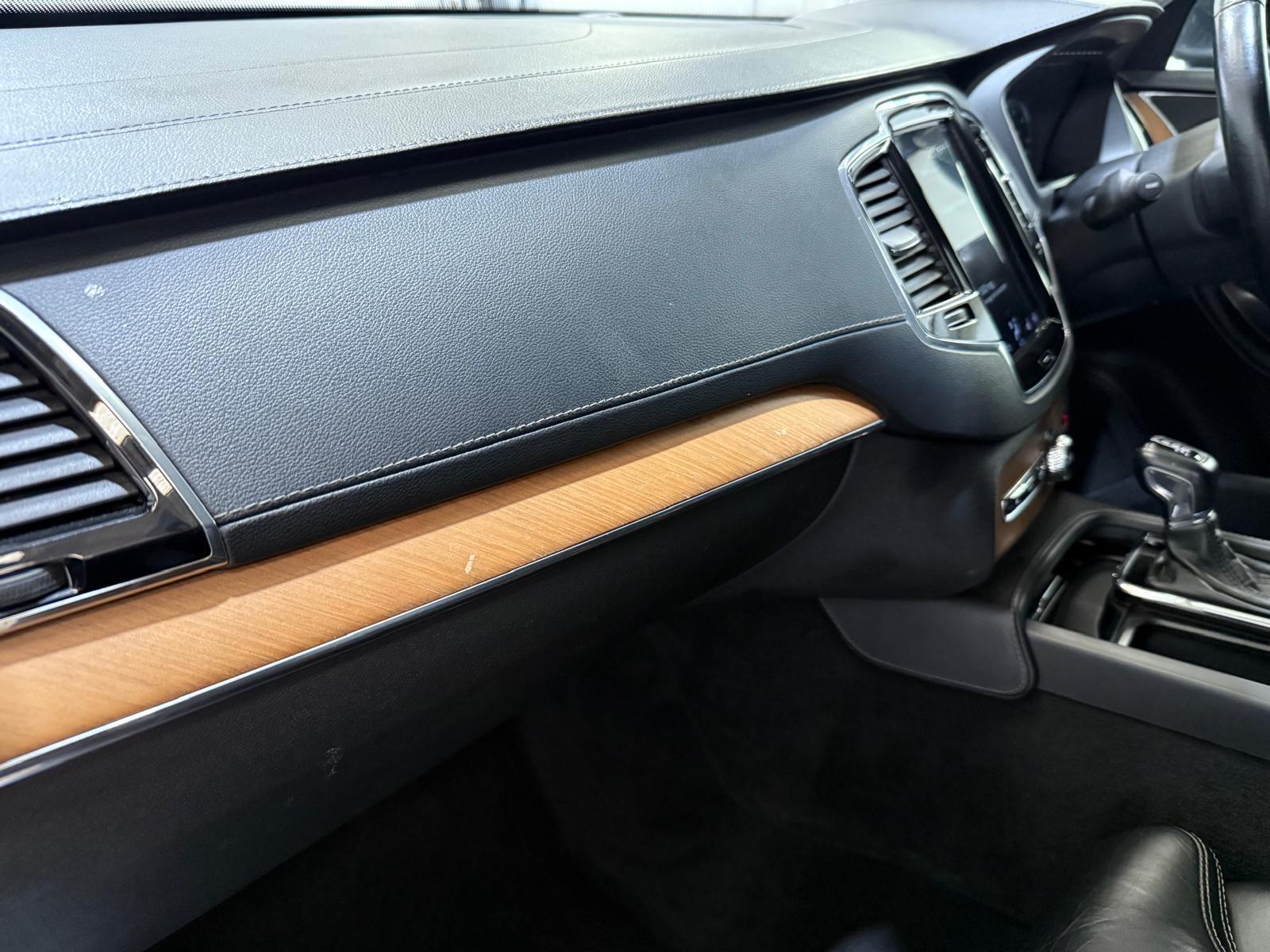 Volvo XC90 2.0 D5 PowerPulse Inscription SUV 5dr Diesel Auto 4WD Euro 6 (s/s) (235 ps)