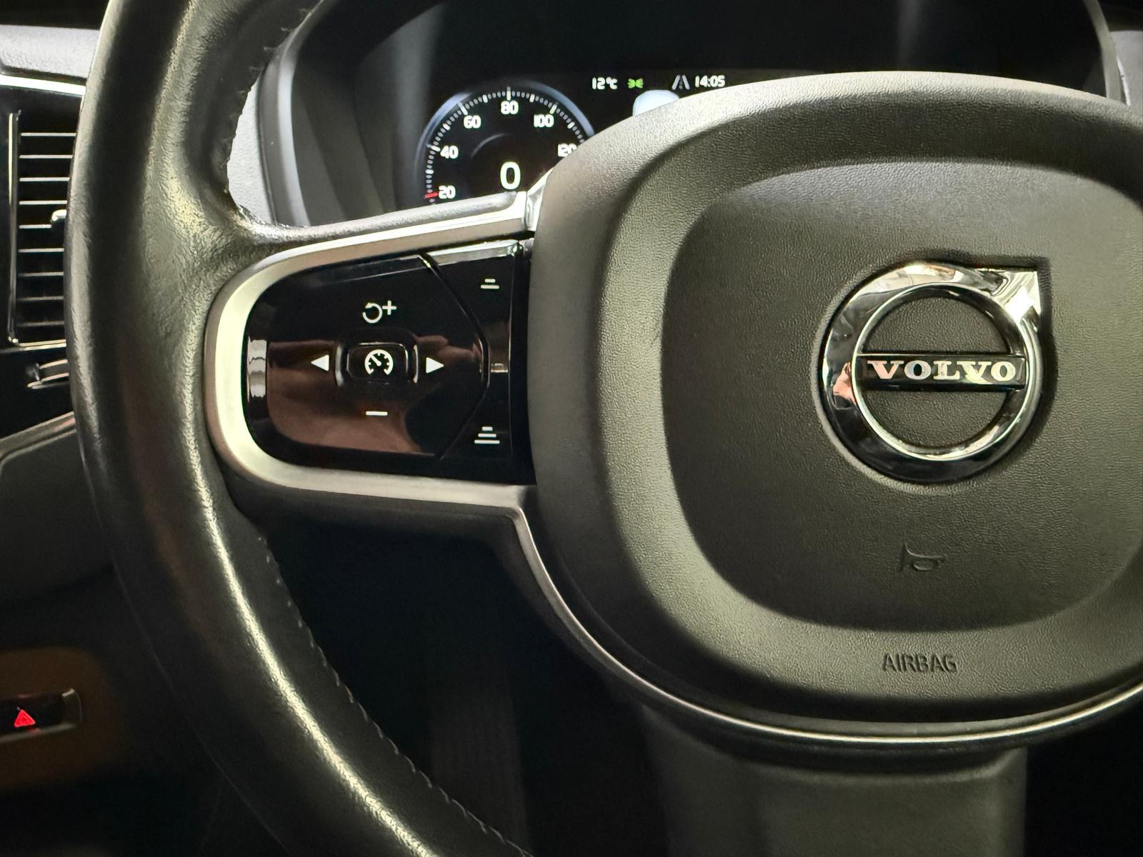 Volvo XC90 2.0 D5 PowerPulse Inscription SUV 5dr Diesel Auto 4WD Euro 6 (s/s) (235 ps)