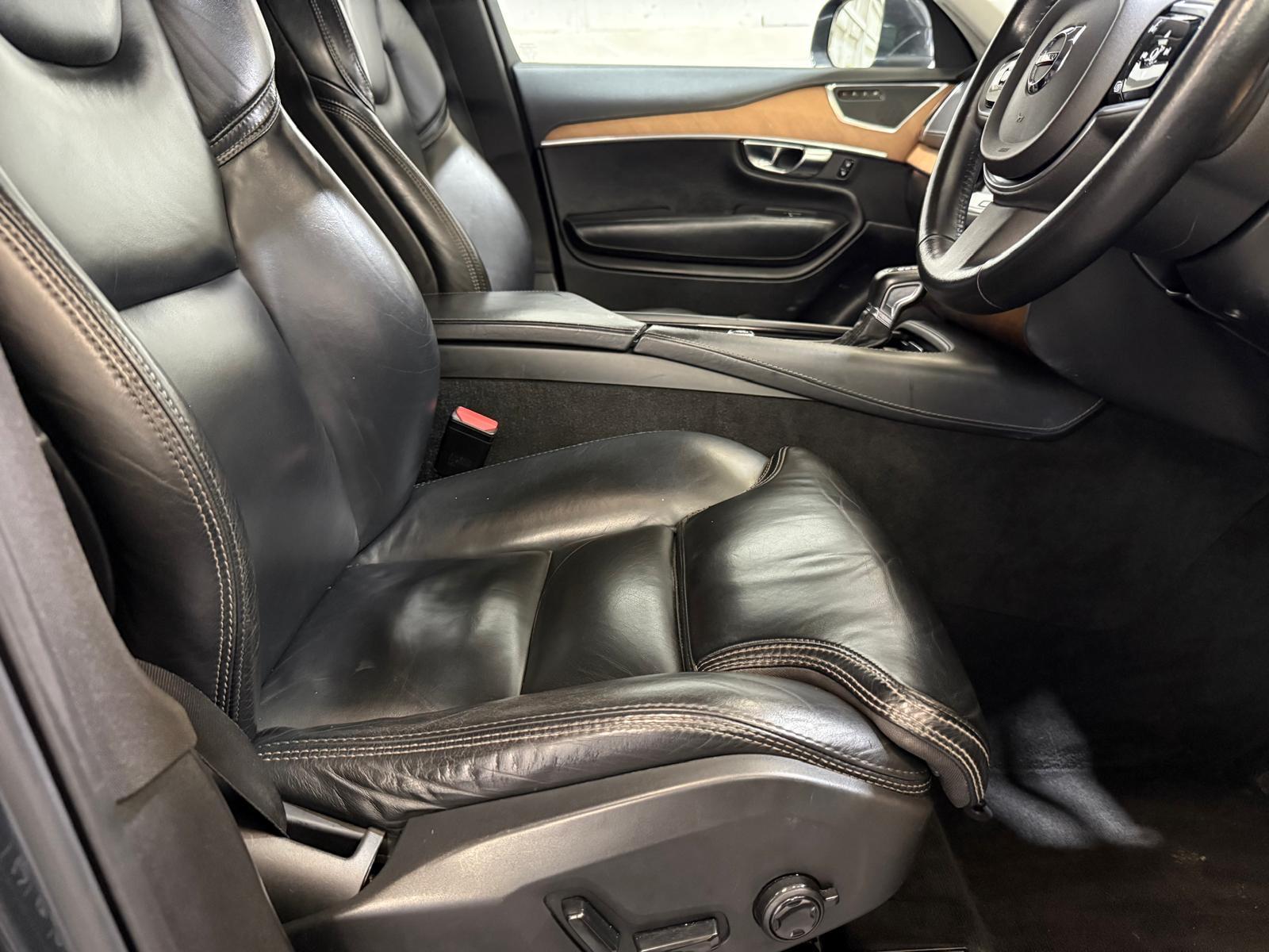 Volvo XC90 2.0 D5 PowerPulse Inscription SUV 5dr Diesel Auto 4WD Euro 6 (s/s) (235 ps)