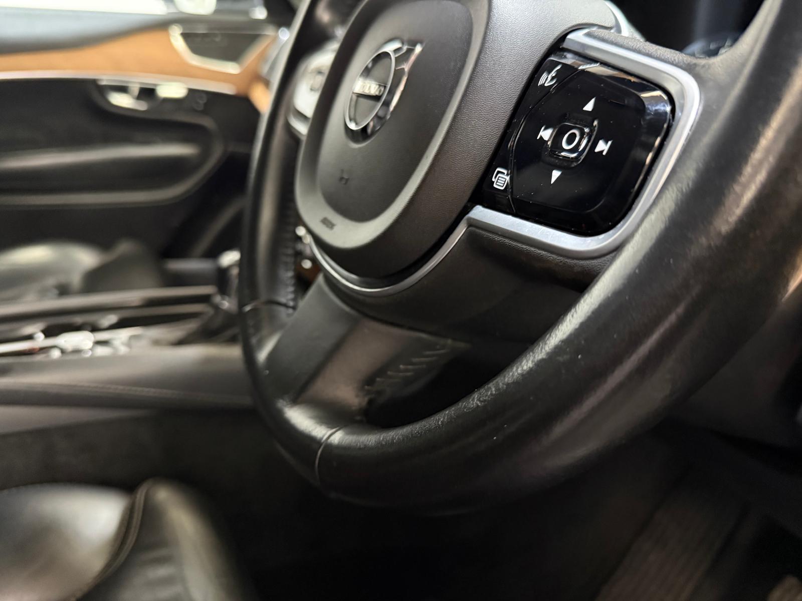 Volvo XC90 2.0 D5 PowerPulse Inscription SUV 5dr Diesel Auto 4WD Euro 6 (s/s) (235 ps)