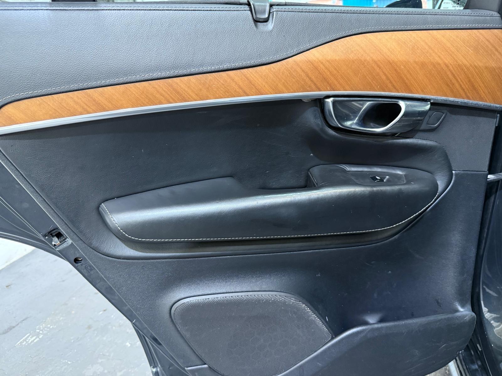 Volvo XC90 2.0 D5 PowerPulse Inscription SUV 5dr Diesel Auto 4WD Euro 6 (s/s) (235 ps)