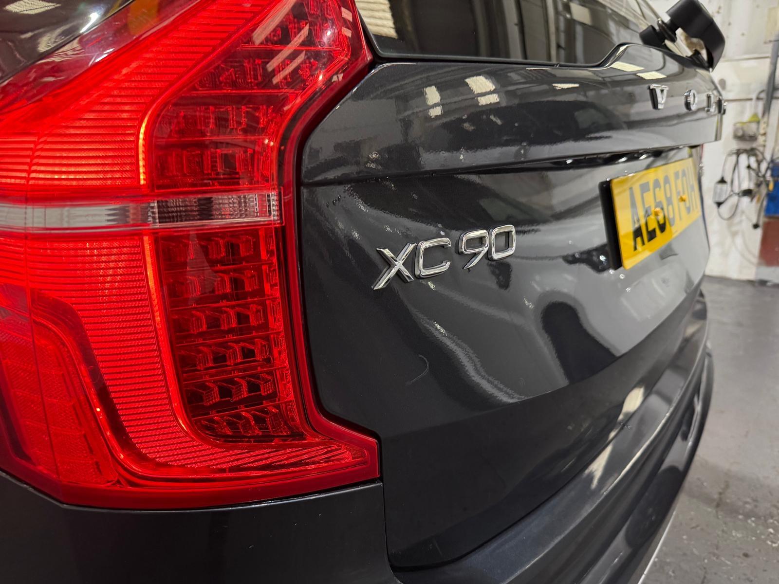 Volvo XC90 2.0 D5 PowerPulse Inscription SUV 5dr Diesel Auto 4WD Euro 6 (s/s) (235 ps)