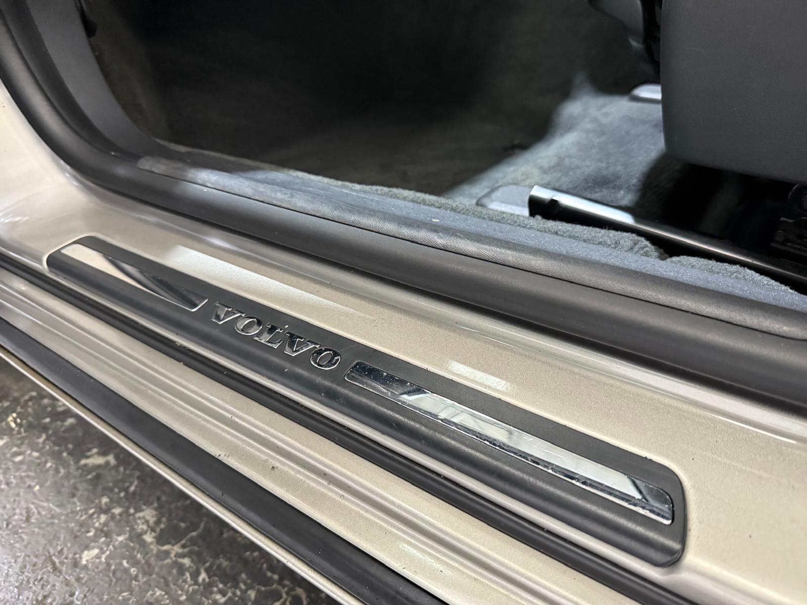 Volvo S60 2.4 D5 SE Lux Nav Saloon 4dr Diesel Geartronic Euro 5 (215 ps)