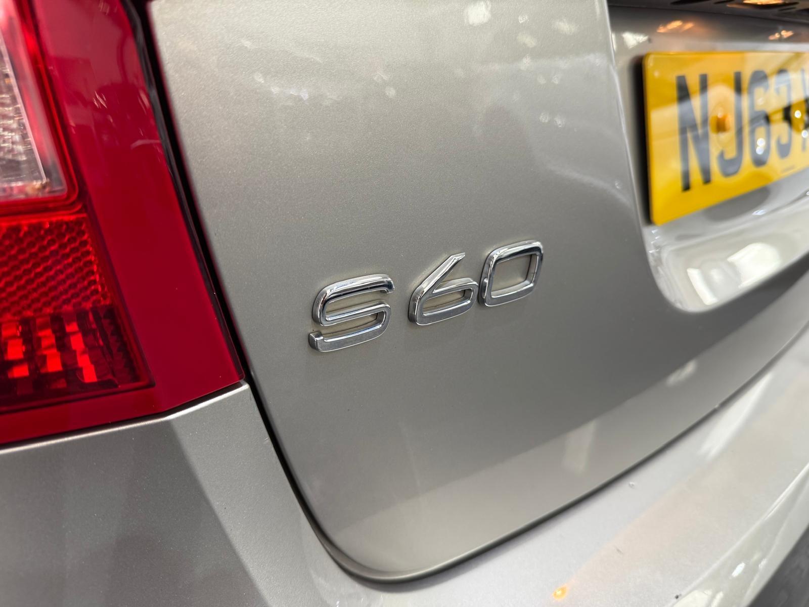 Volvo S60 2.4 D5 SE Lux Nav Saloon 4dr Diesel Geartronic Euro 5 (215 ps)