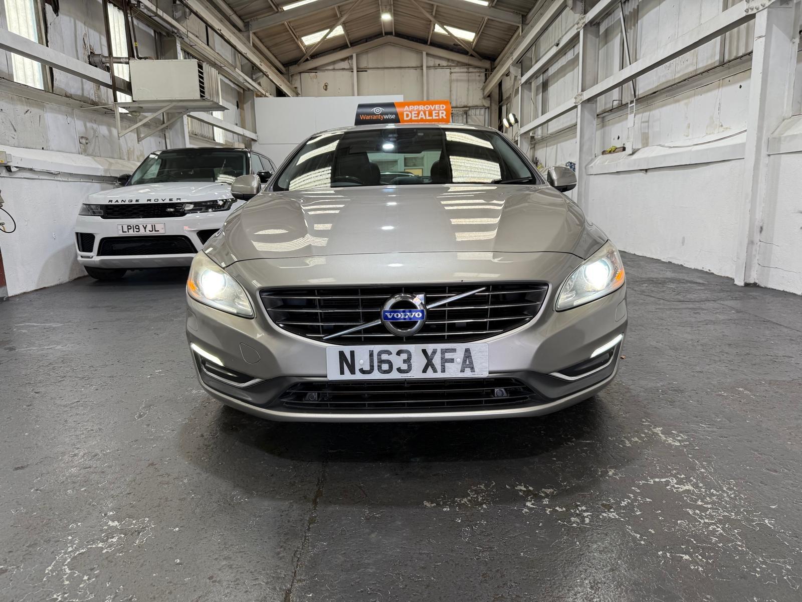 Volvo S60 2.4 D5 SE Lux Nav Saloon 4dr Diesel Geartronic Euro 5 (215 ps)