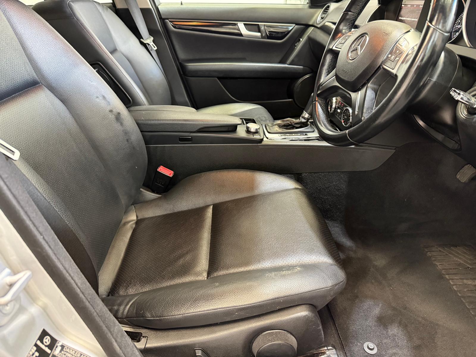 Mercedes-Benz C Class 2.1 C200 CDI BlueEfficiency Executive SE Saloon 4dr Diesel G-Tronic+ Euro 5 (s/s) (136 ps)