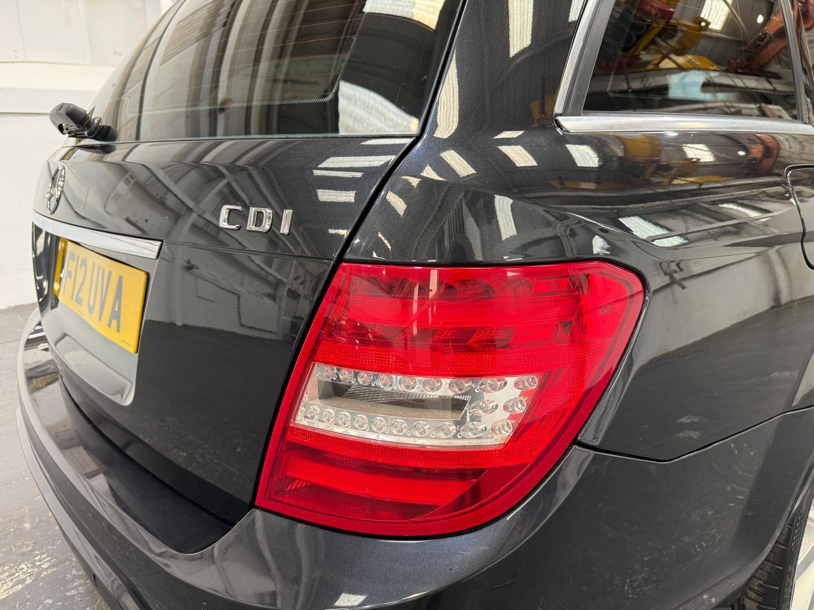 Mercedes-Benz C Class 2.1 C250 CDI BlueEfficiency Sport Estate 5dr Diesel G-Tronic+ Euro 5 (s/s) (204 ps)