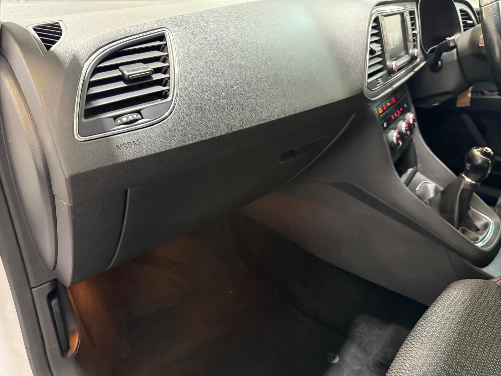 SEAT Leon 2.0 TDI FR Hatchback 5dr Diesel Manual Euro 6 (s/s) (184 ps)