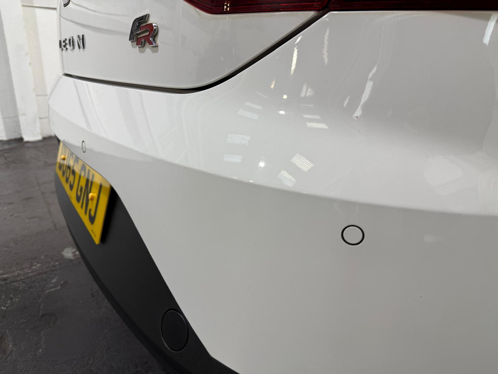 SEAT Leon 2.0 TDI FR Hatchback 5dr Diesel Manual Euro 6 (s/s) (184 ps)