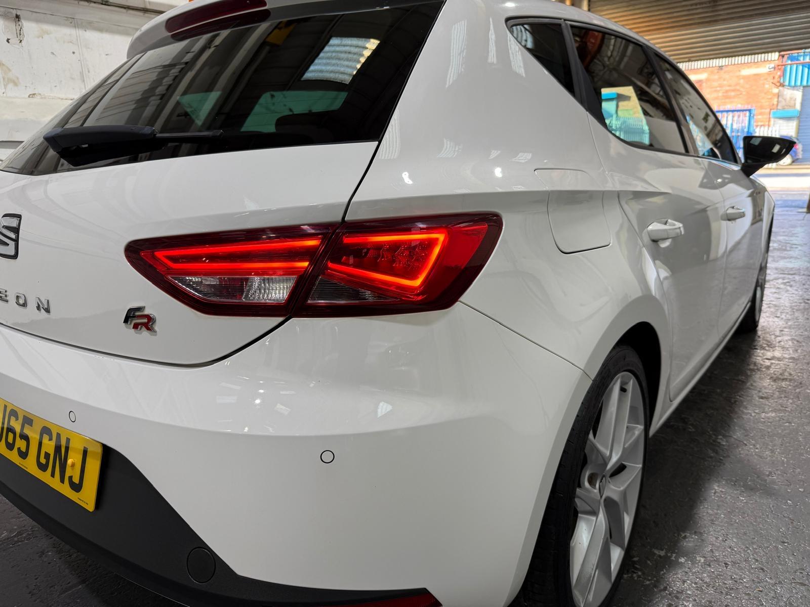 SEAT Leon 2.0 TDI FR Hatchback 5dr Diesel Manual Euro 6 (s/s) (184 ps)