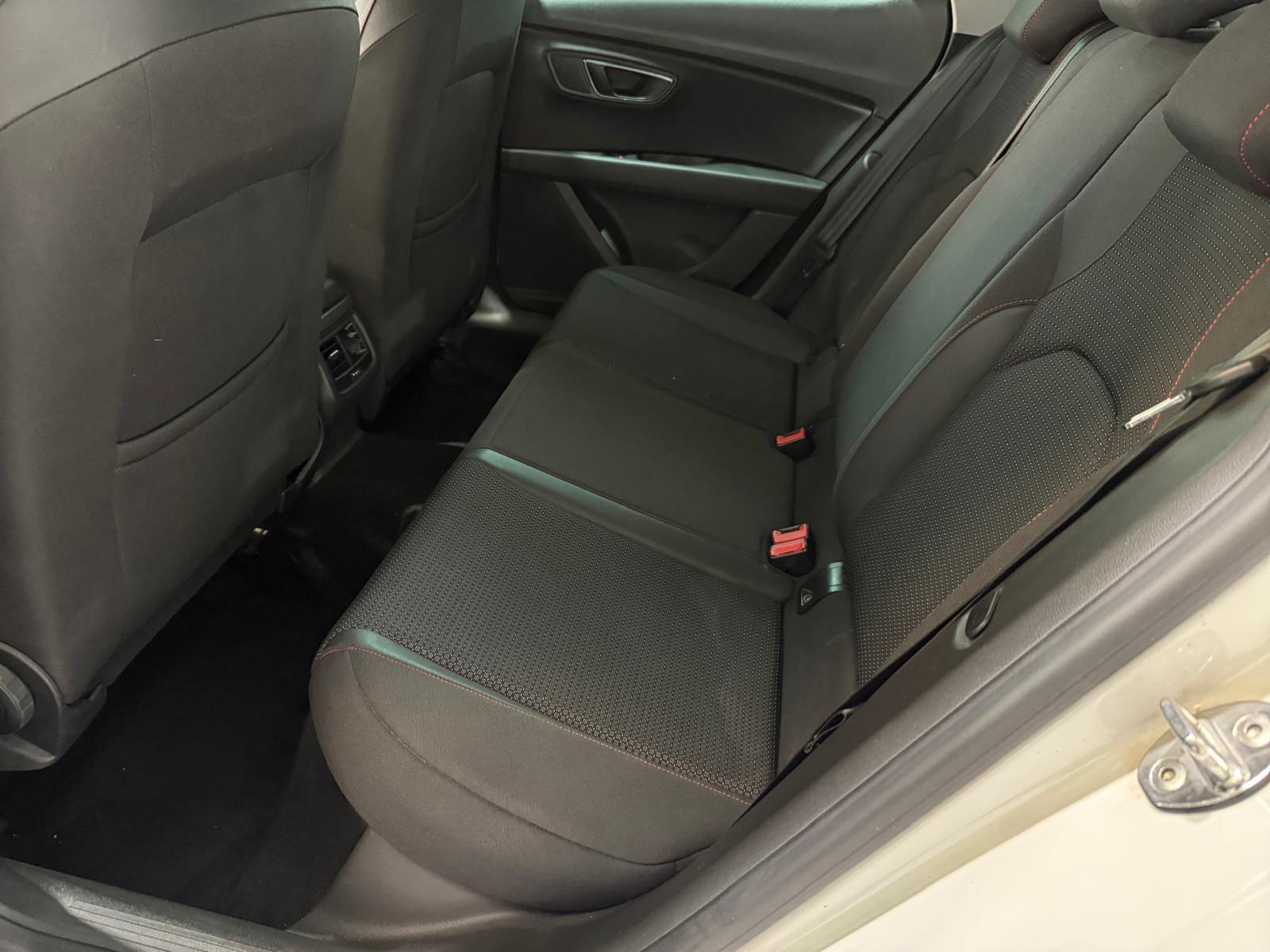 SEAT Leon 2.0 TDI FR Hatchback 5dr Diesel Manual Euro 6 (s/s) (184 ps)