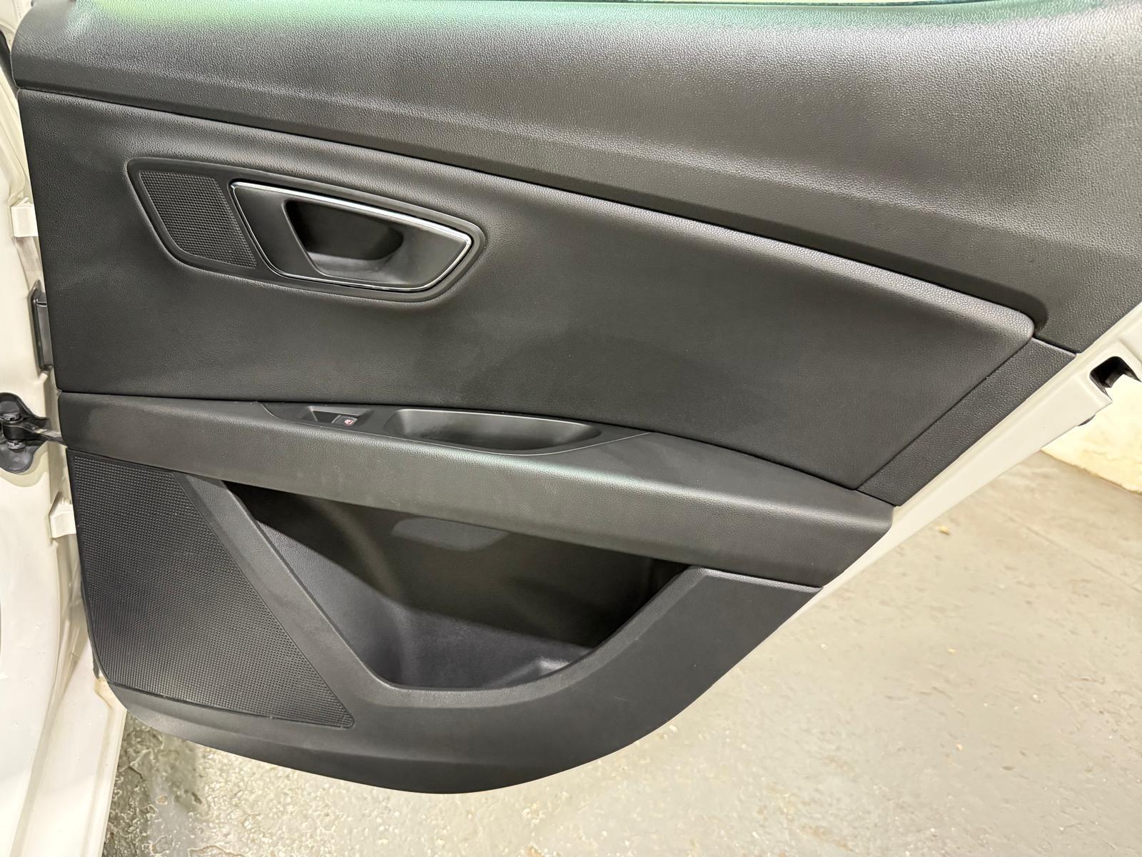 SEAT Leon 2.0 TDI FR Hatchback 5dr Diesel Manual Euro 6 (s/s) (184 ps)