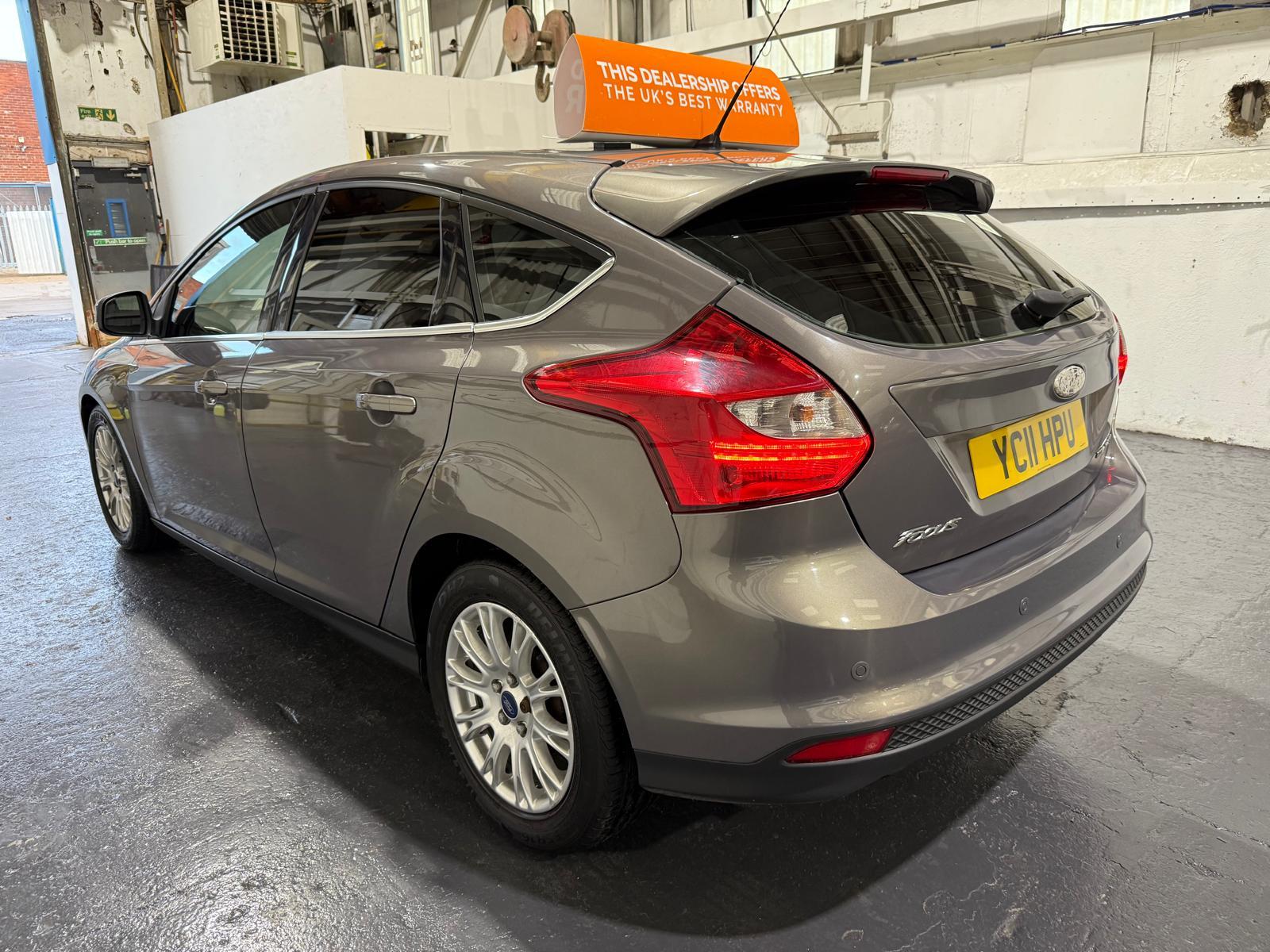 Ford Focus 1.6 TDCi Titanium Hatchback 5dr Diesel Manual Euro 5 (s/s) (115 ps)