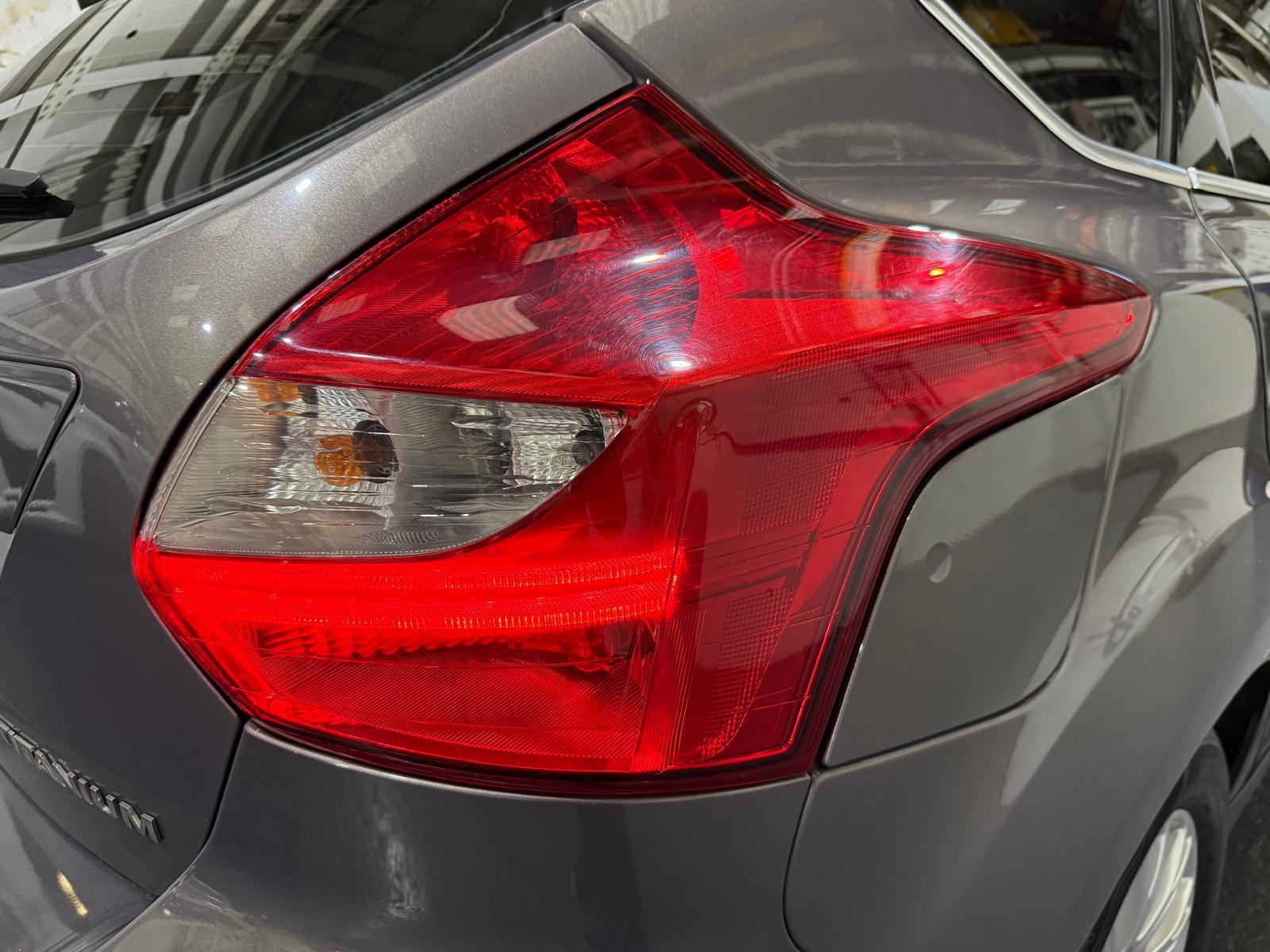 Ford Focus 1.6 TDCi Titanium Hatchback 5dr Diesel Manual Euro 5 (s/s) (115 ps)