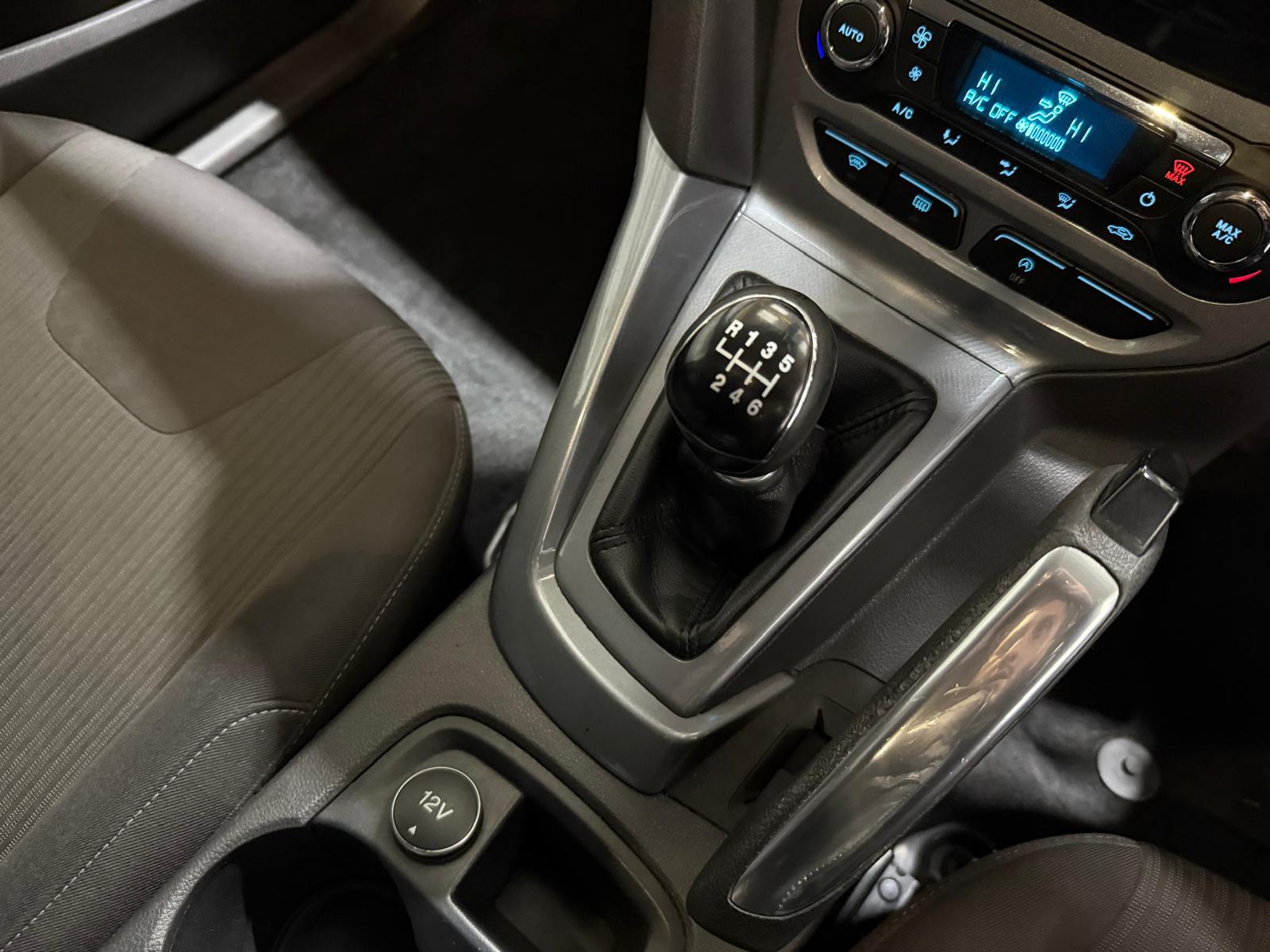 Ford Focus 1.6 TDCi Titanium Hatchback 5dr Diesel Manual Euro 5 (s/s) (115 ps)