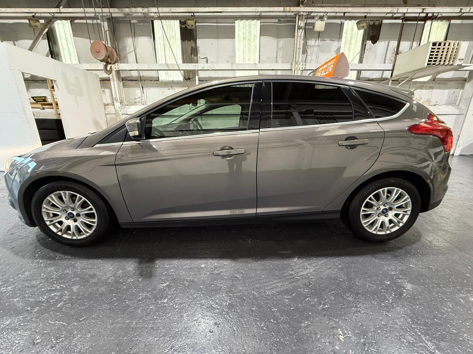 Ford Focus 1.6 TDCi Titanium Hatchback 5dr Diesel Manual Euro 5 (s/s) (115 ps)