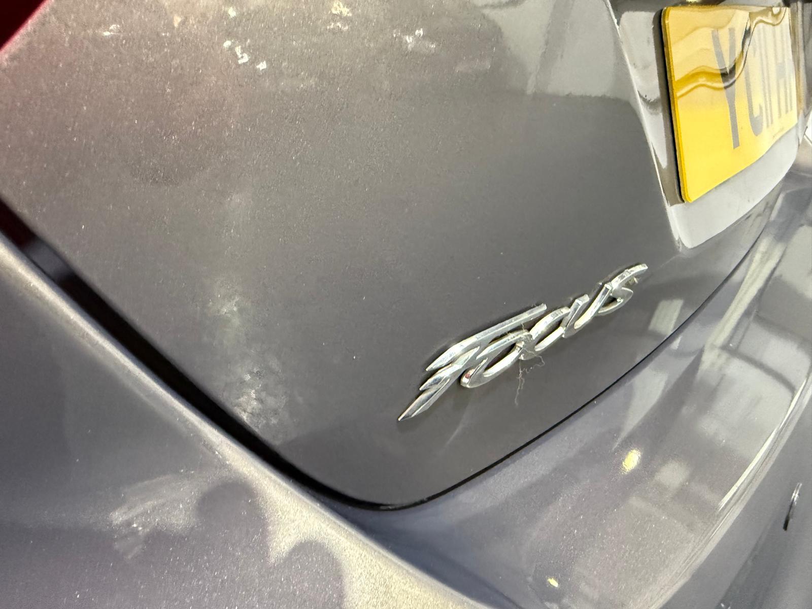 Ford Focus 1.6 TDCi Titanium Hatchback 5dr Diesel Manual Euro 5 (s/s) (115 ps)