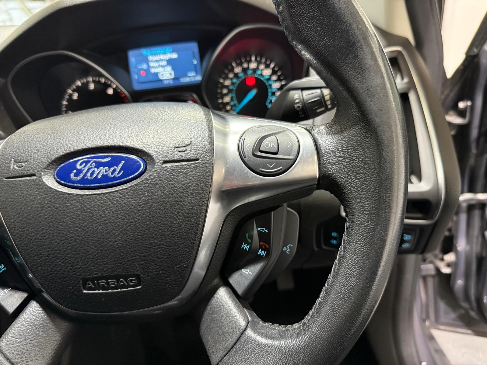 Ford Focus 1.6 TDCi Titanium Hatchback 5dr Diesel Manual Euro 5 (s/s) (115 ps)