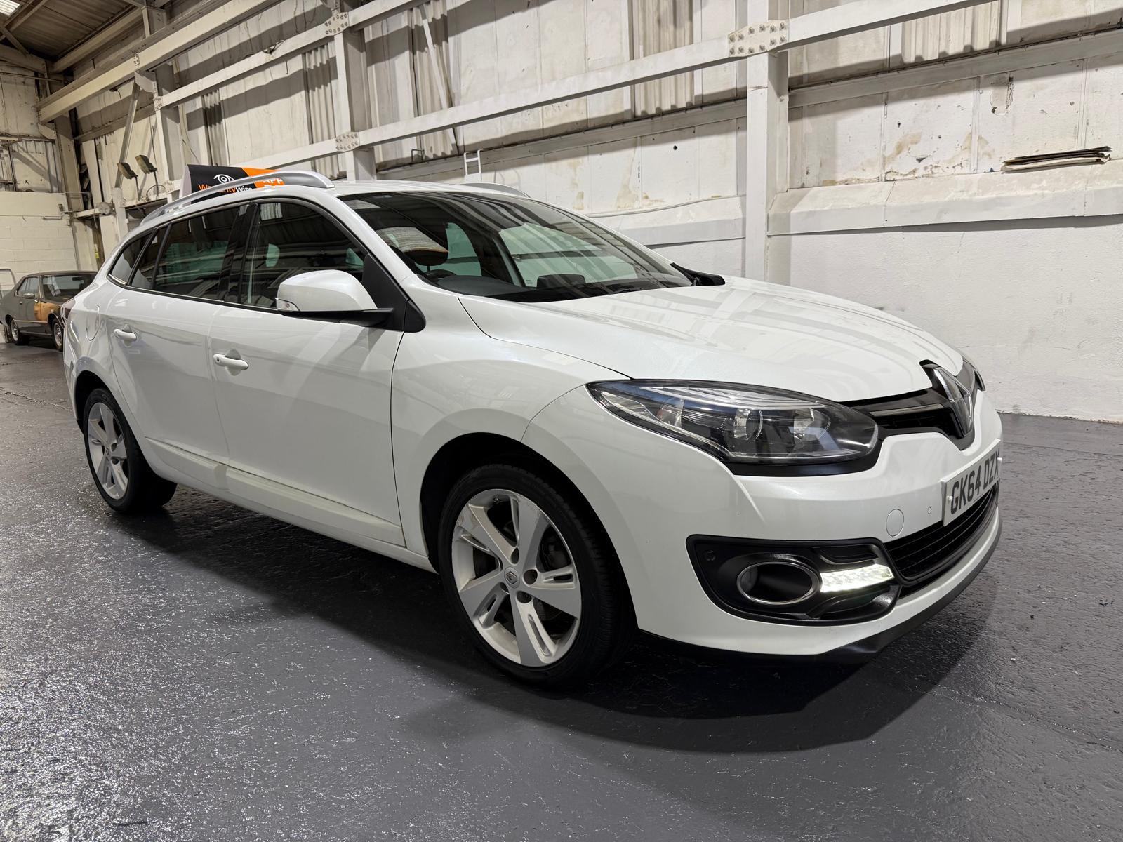 Renault Megane 1.5 dCi ENERGY Dynamique TomTom Sport Tourer 5dr Diesel Manual Euro 5 (s/s) (110 ps)