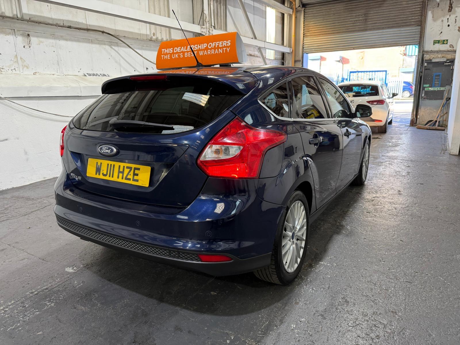 Ford Focus 1.6 TDCi Zetec Hatchback 5dr Diesel Manual Euro 5 (s/s) (115 ps)