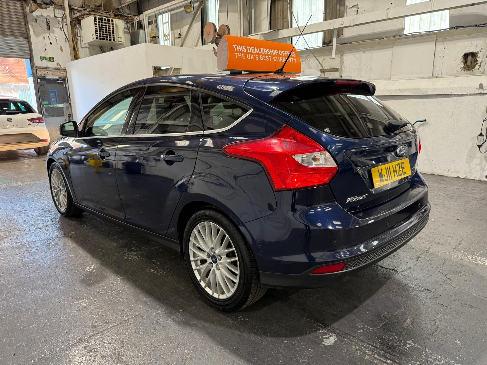 Ford Focus 1.6 TDCi Zetec Hatchback 5dr Diesel Manual Euro 5 (s/s) (115 ps)