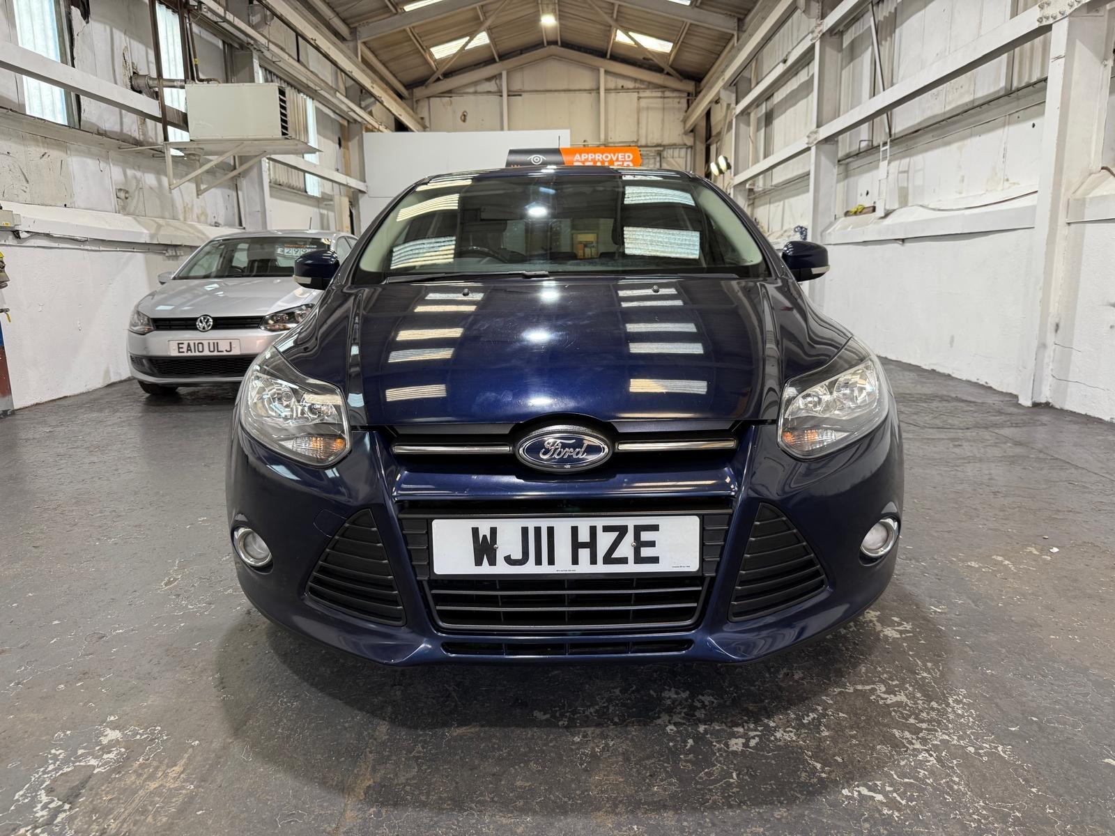 Ford Focus 1.6 TDCi Zetec Hatchback 5dr Diesel Manual Euro 5 (s/s) (115 ps)