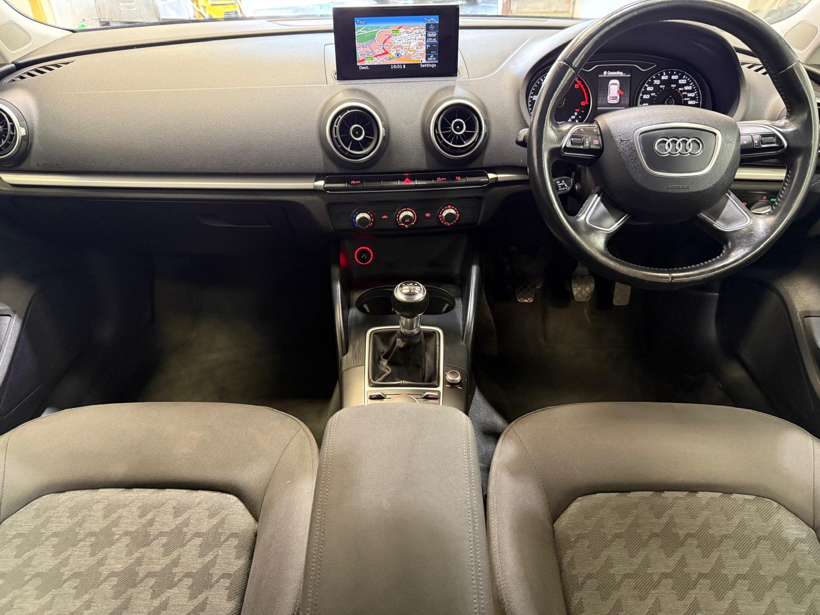 Audi A3 1.6 TDI ultra SE Technik Sportback 5dr Diesel Manual Euro 6 (s/s) (110 ps)