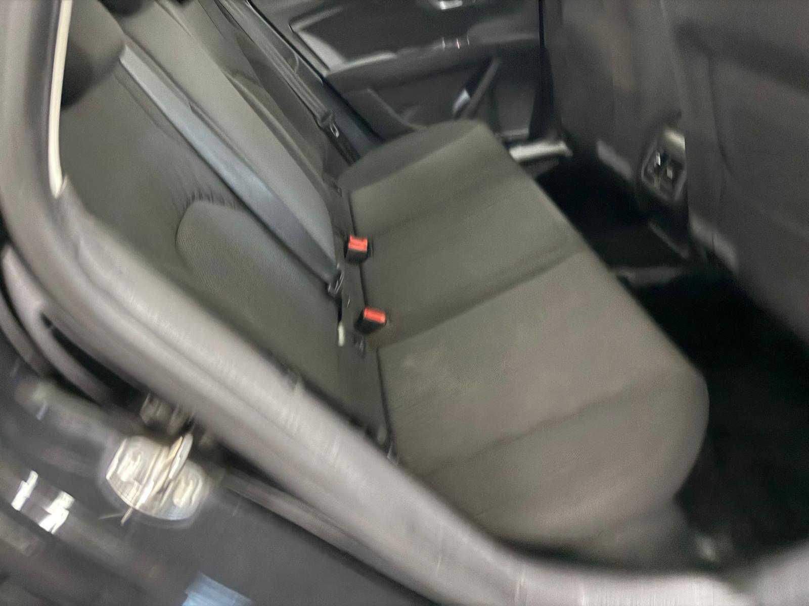 SEAT Leon 1.6 TDI CR SE Hatchback 5dr Diesel DSG Euro 5 (s/s) (105 ps)