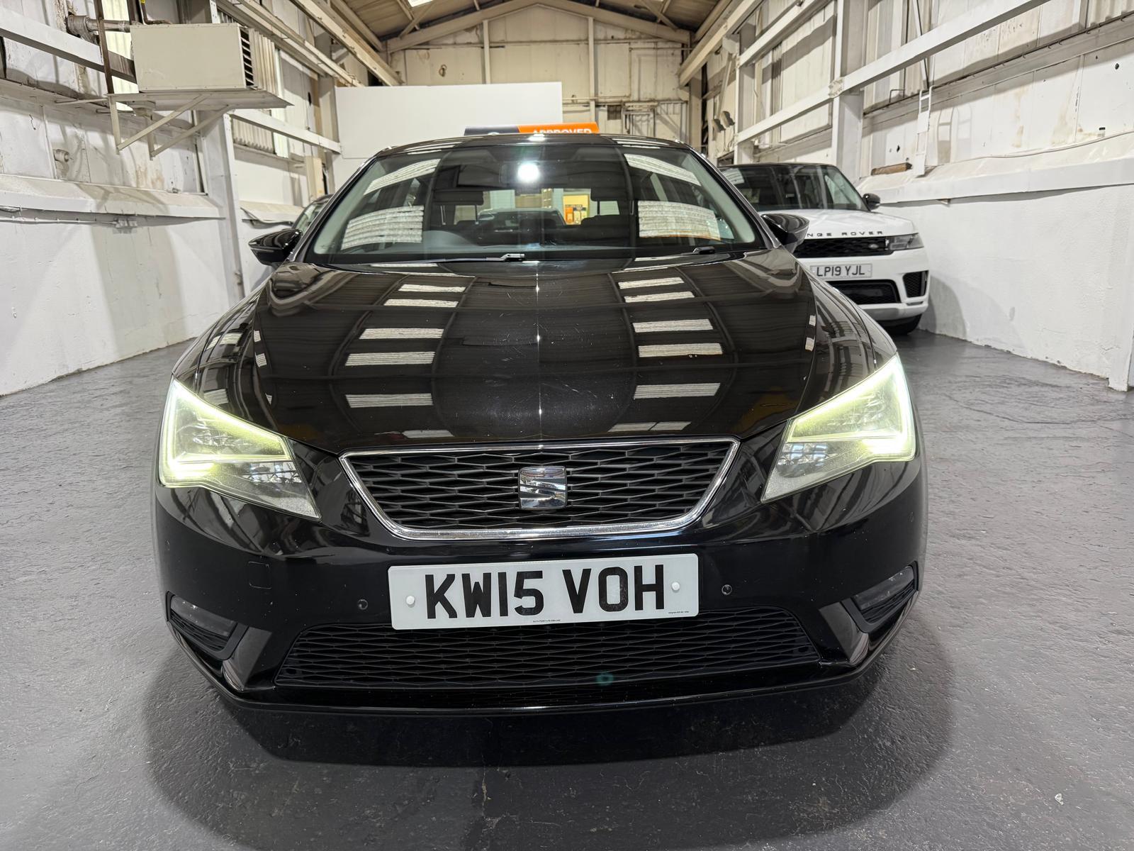 SEAT Leon 1.6 TDI CR SE Hatchback 5dr Diesel DSG Euro 5 (s/s) (105 ps)