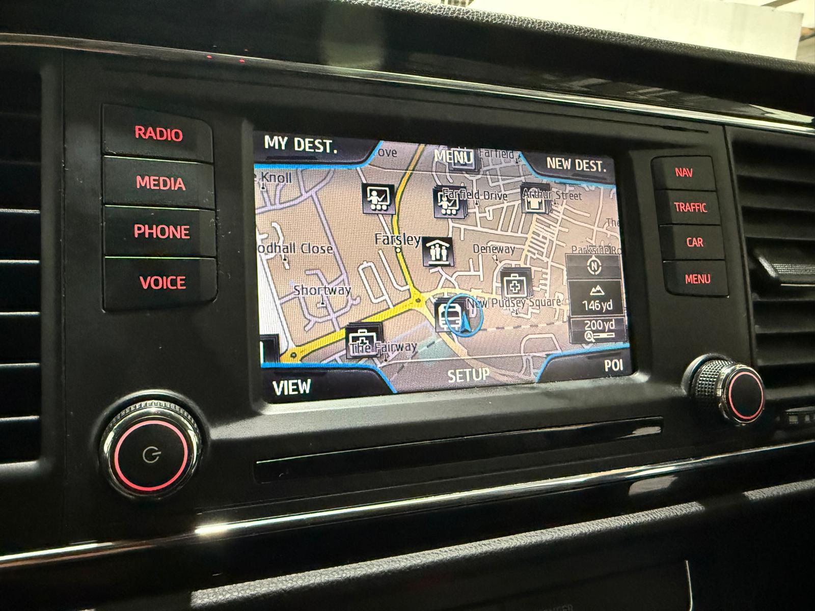 SEAT Leon 1.6 TDI CR SE Hatchback 5dr Diesel DSG Euro 5 (s/s) (105 ps)