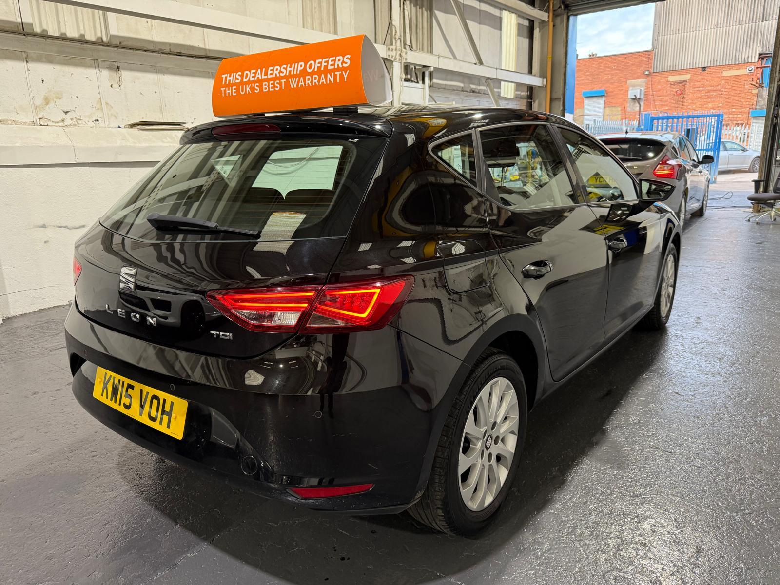 SEAT Leon 1.6 TDI CR SE Hatchback 5dr Diesel DSG Euro 5 (s/s) (105 ps)