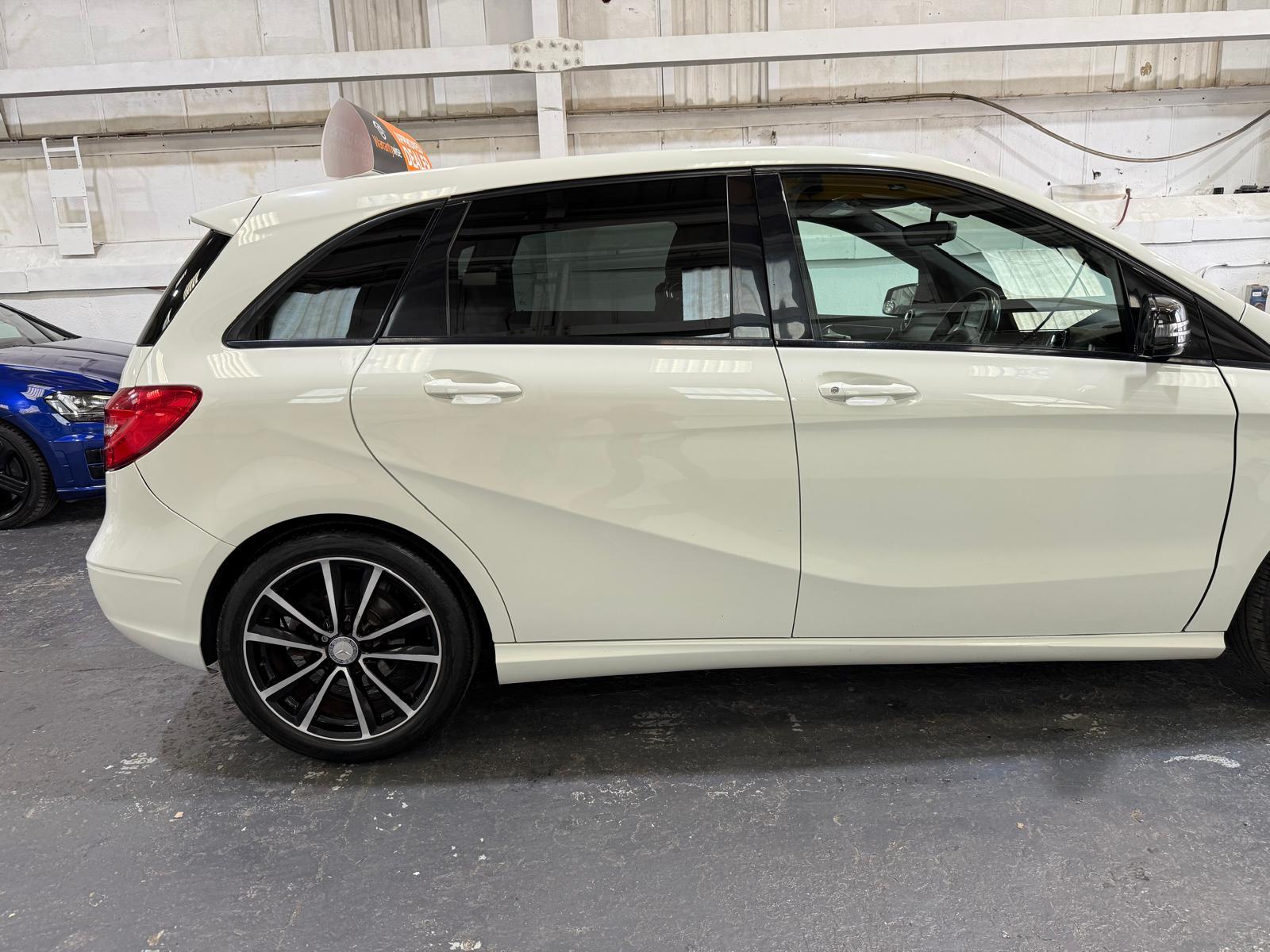 Mercedes-Benz B Class 1.8 B200 CDI BlueEfficiency Sport MPV 5dr Diesel 7G-DCT Euro 5 (s/s) (136 ps)