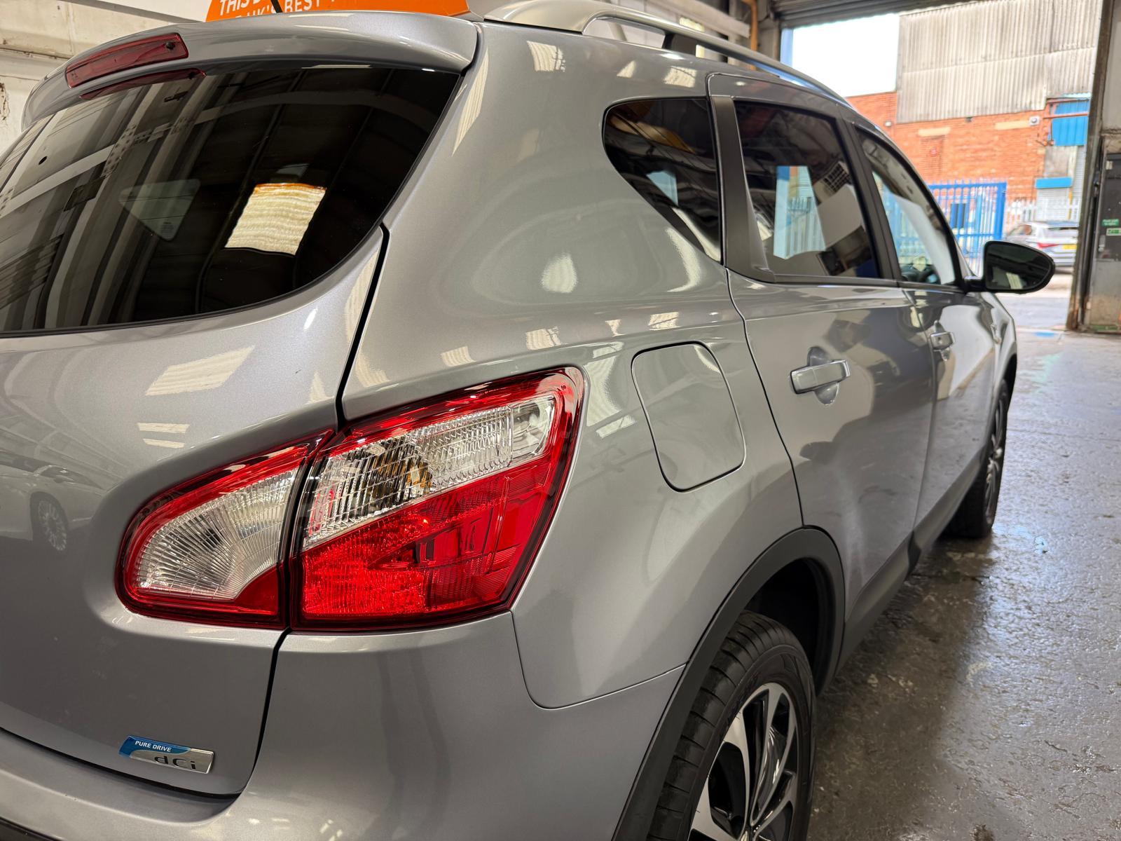 Nissan Qashqai 1.6 dCi n-tec+ SUV 5dr Diesel Manual 2WD Euro 5 (130 ps)