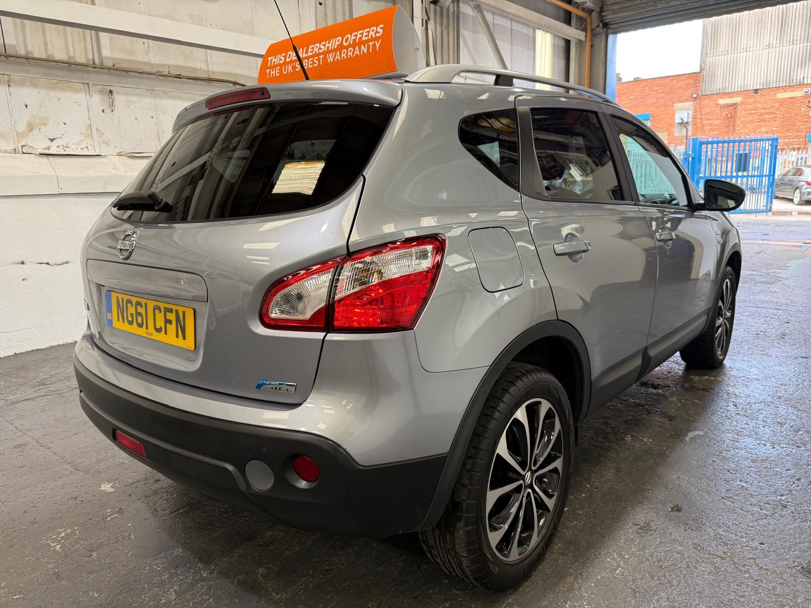 Nissan Qashqai 1.6 dCi n-tec+ SUV 5dr Diesel Manual 2WD Euro 5 (130 ps)