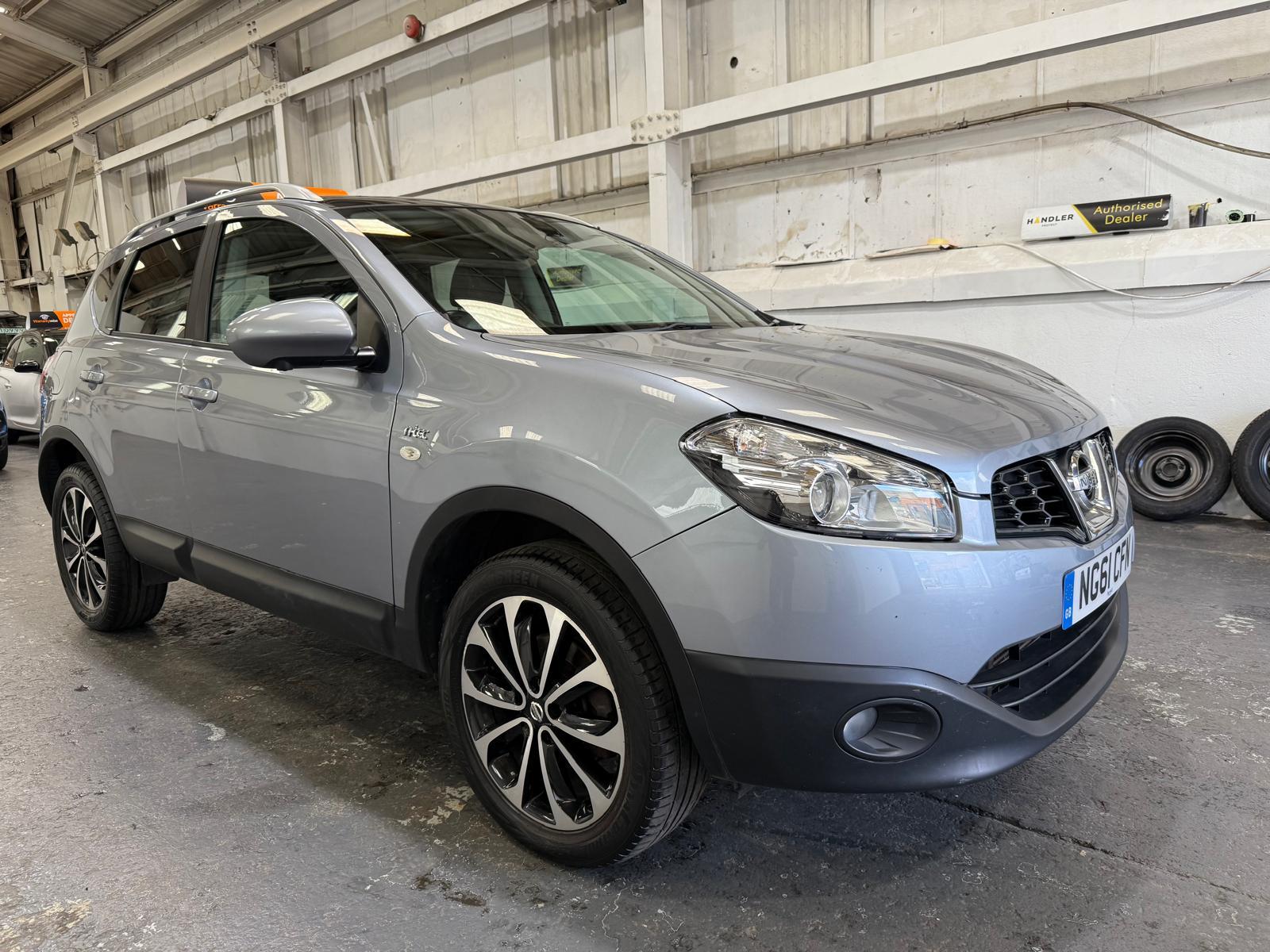 Nissan Qashqai 1.6 dCi n-tec+ SUV 5dr Diesel Manual 2WD Euro 5 (130 ps)