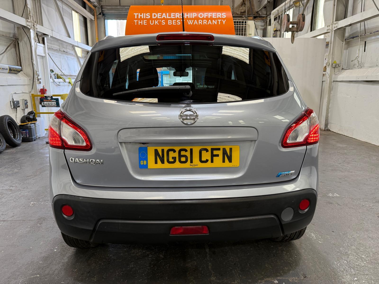Nissan Qashqai 1.6 dCi n-tec+ SUV 5dr Diesel Manual 2WD Euro 5 (130 ps)