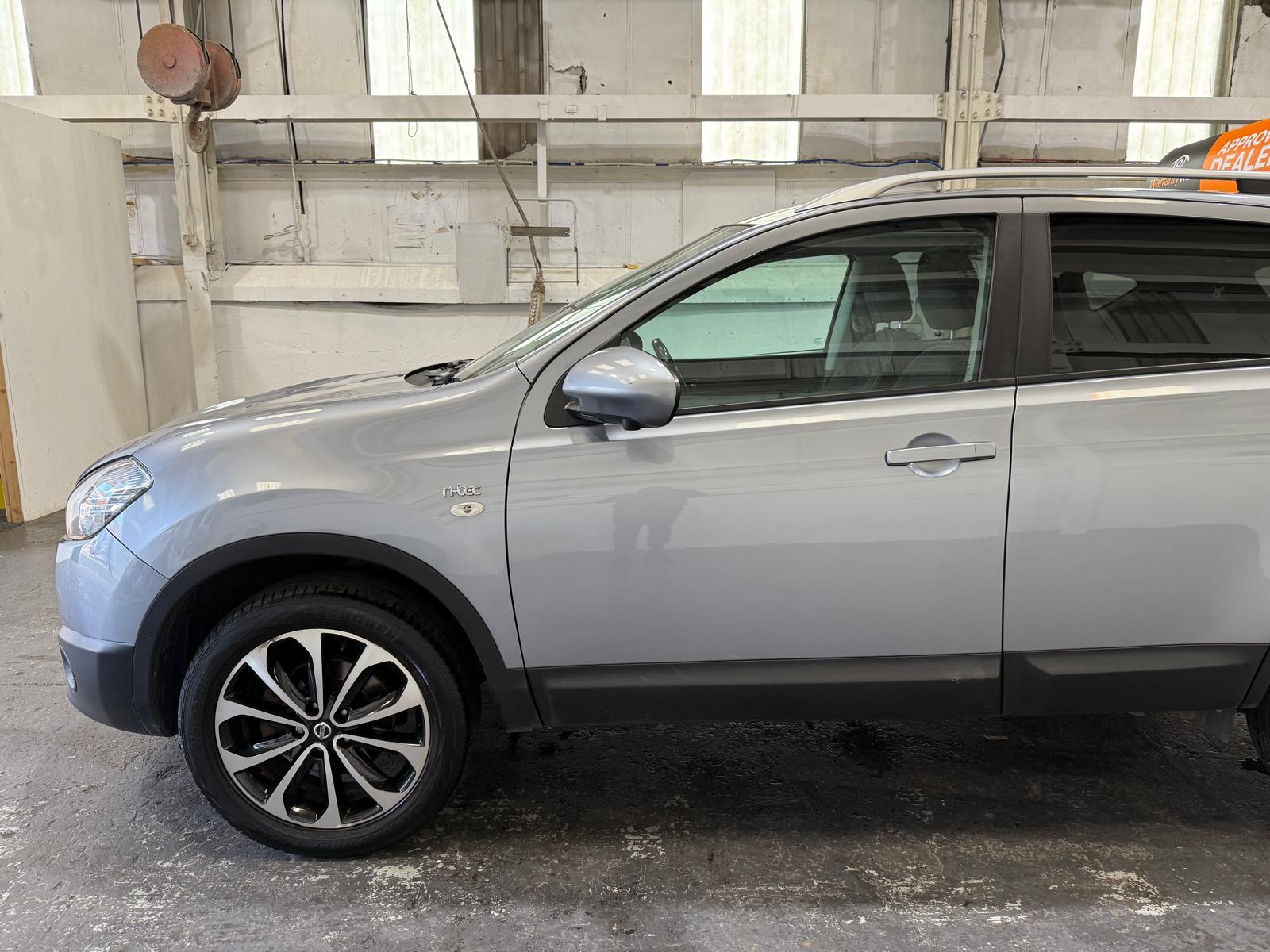Nissan Qashqai 1.6 dCi n-tec+ SUV 5dr Diesel Manual 2WD Euro 5 (130 ps)