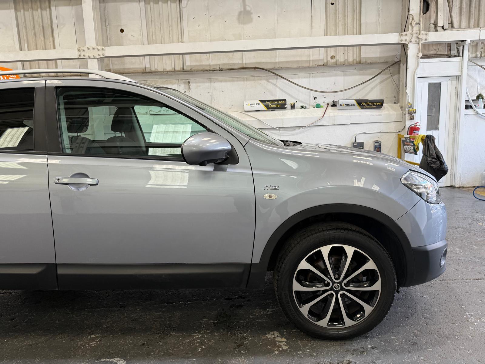Nissan Qashqai 1.6 dCi n-tec+ SUV 5dr Diesel Manual 2WD Euro 5 (130 ps)