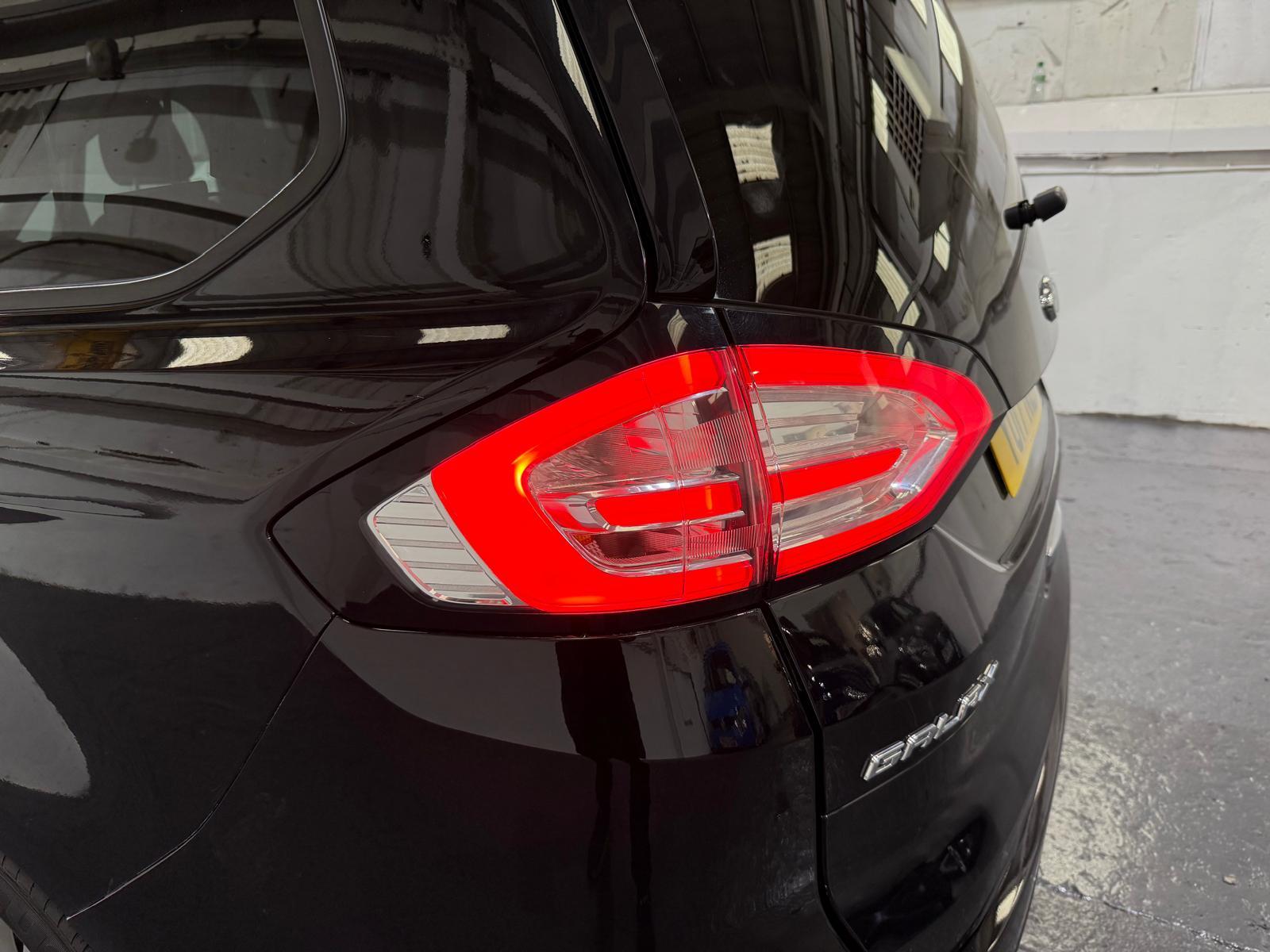 Ford Galaxy 2.0 TDCi Zetec MPV 5dr Diesel Powershift Euro 6 (s/s) (150 ps)