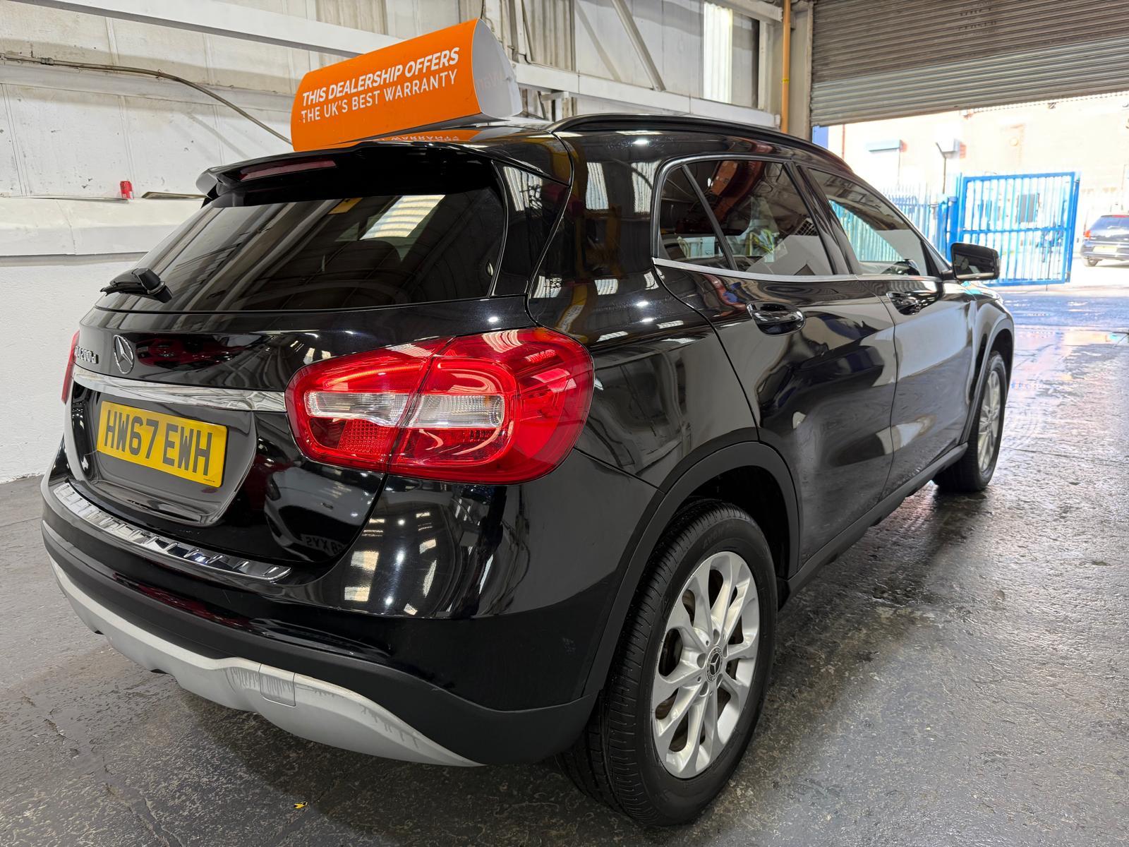 Mercedes-Benz GLA 2.1 GLA200d SE SUV 5dr Diesel Manual Euro 6 (s/s) (136 ps)