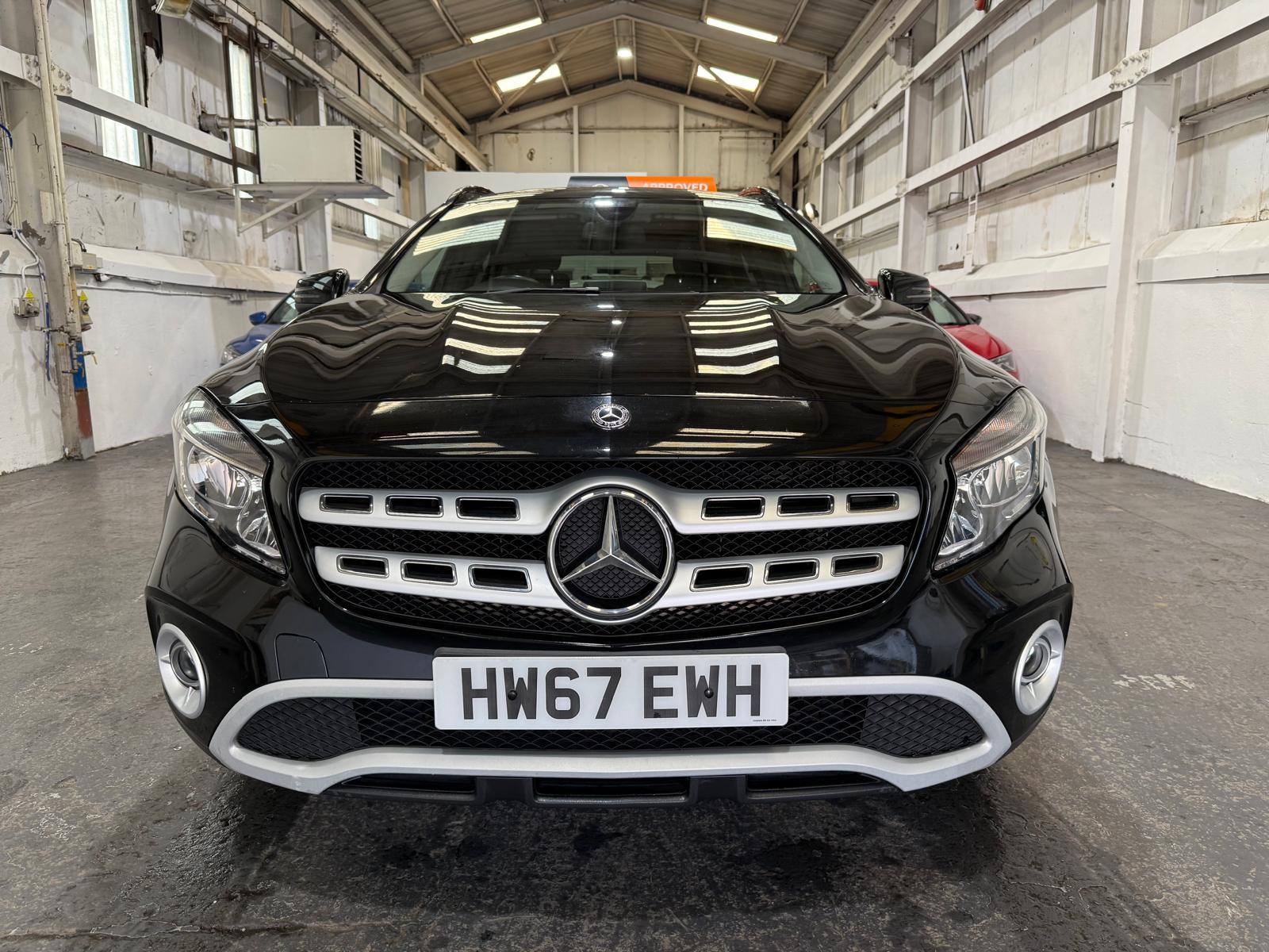 Mercedes-Benz GLA 2.1 GLA200d SE SUV 5dr Diesel Manual Euro 6 (s/s) (136 ps)