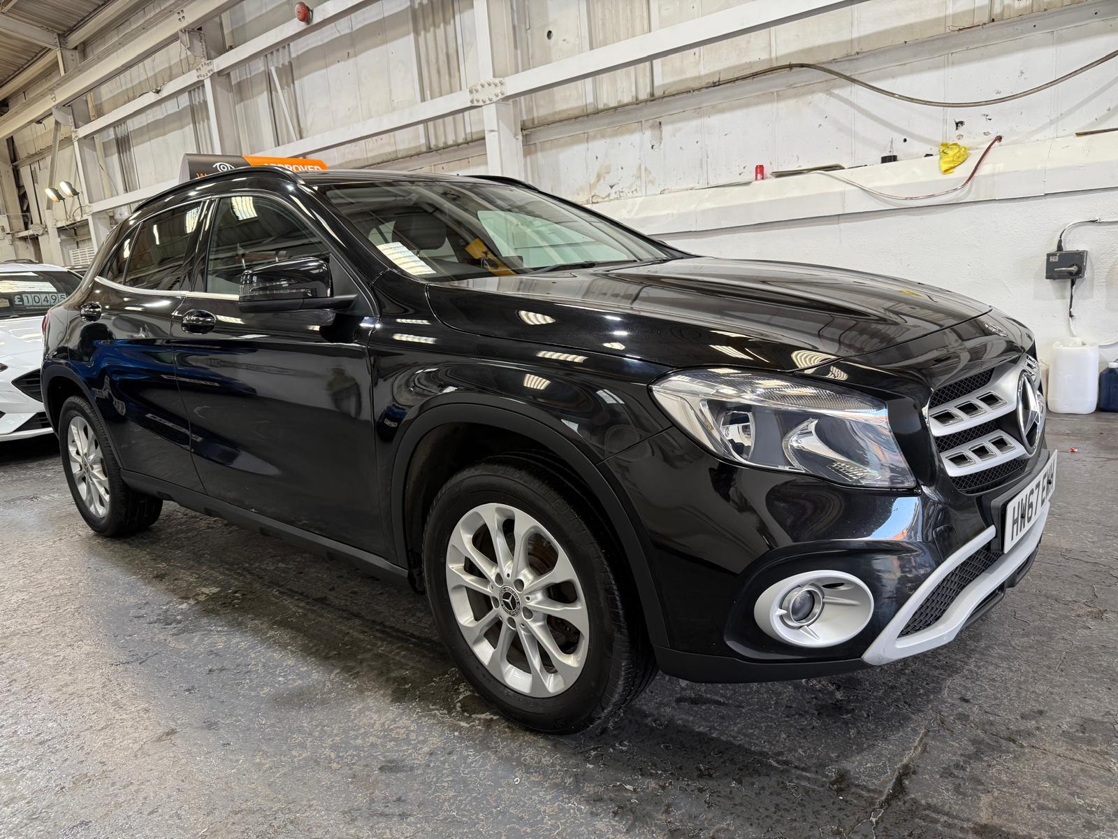 Mercedes-Benz GLA 2.1 GLA200d SE SUV 5dr Diesel Manual Euro 6 (s/s) (136 ps)