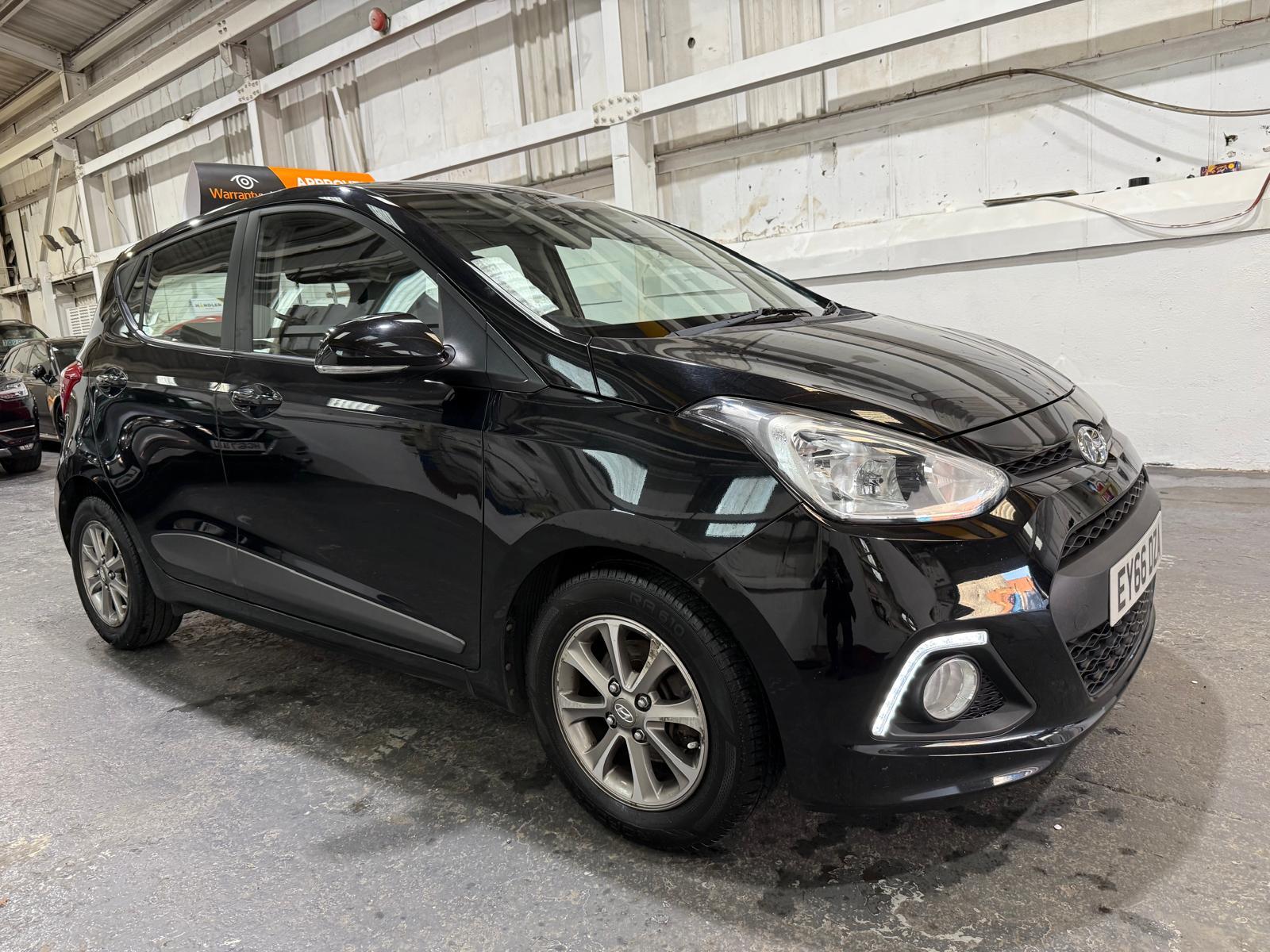 Hyundai i10 1.2 Premium Hatchback 5dr Petrol Manual Euro 5 (87 ps)